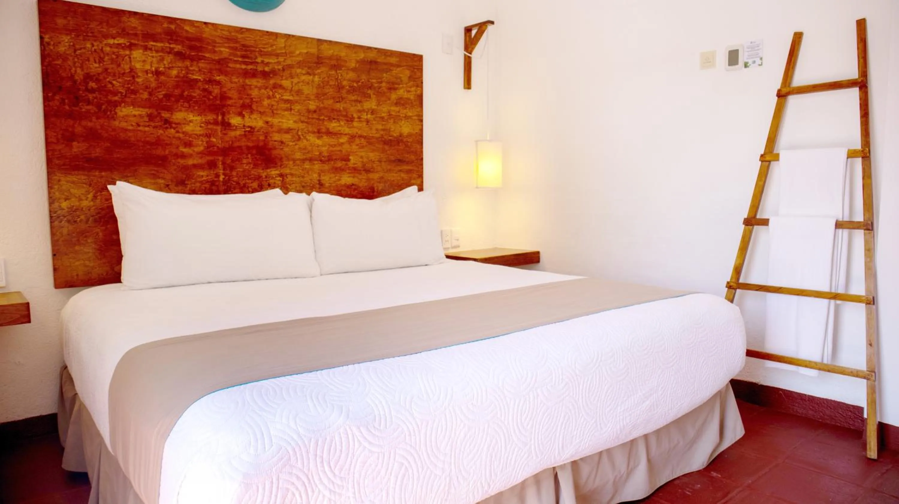 Decorative detail, Bed in Hotel Marina Resort & Beach Club