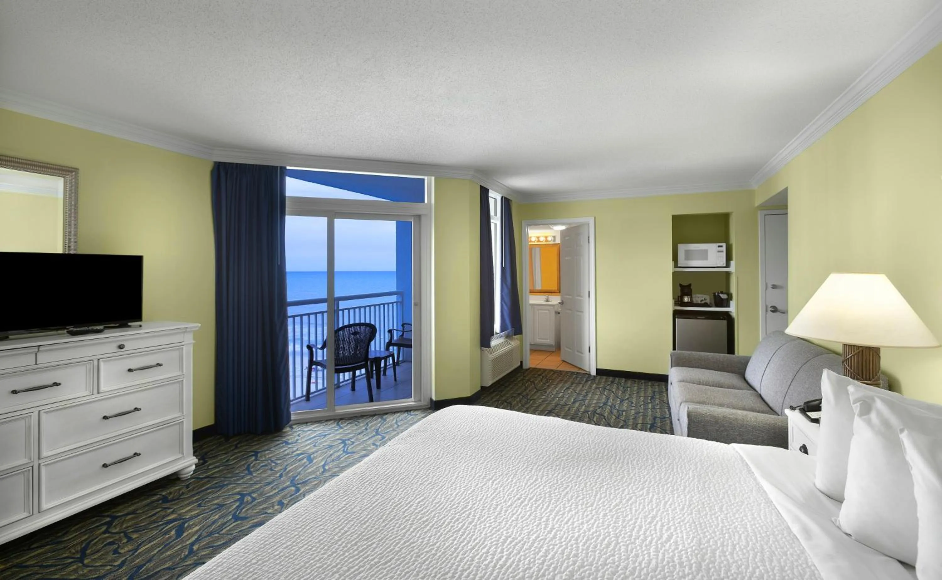 Bed in Paradise Resort