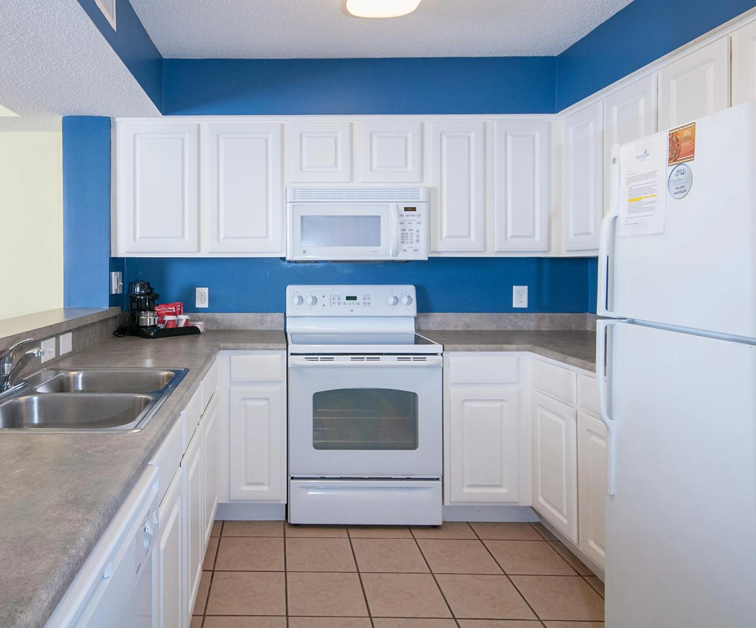 Kitchen or kitchenette in Paradise Resort