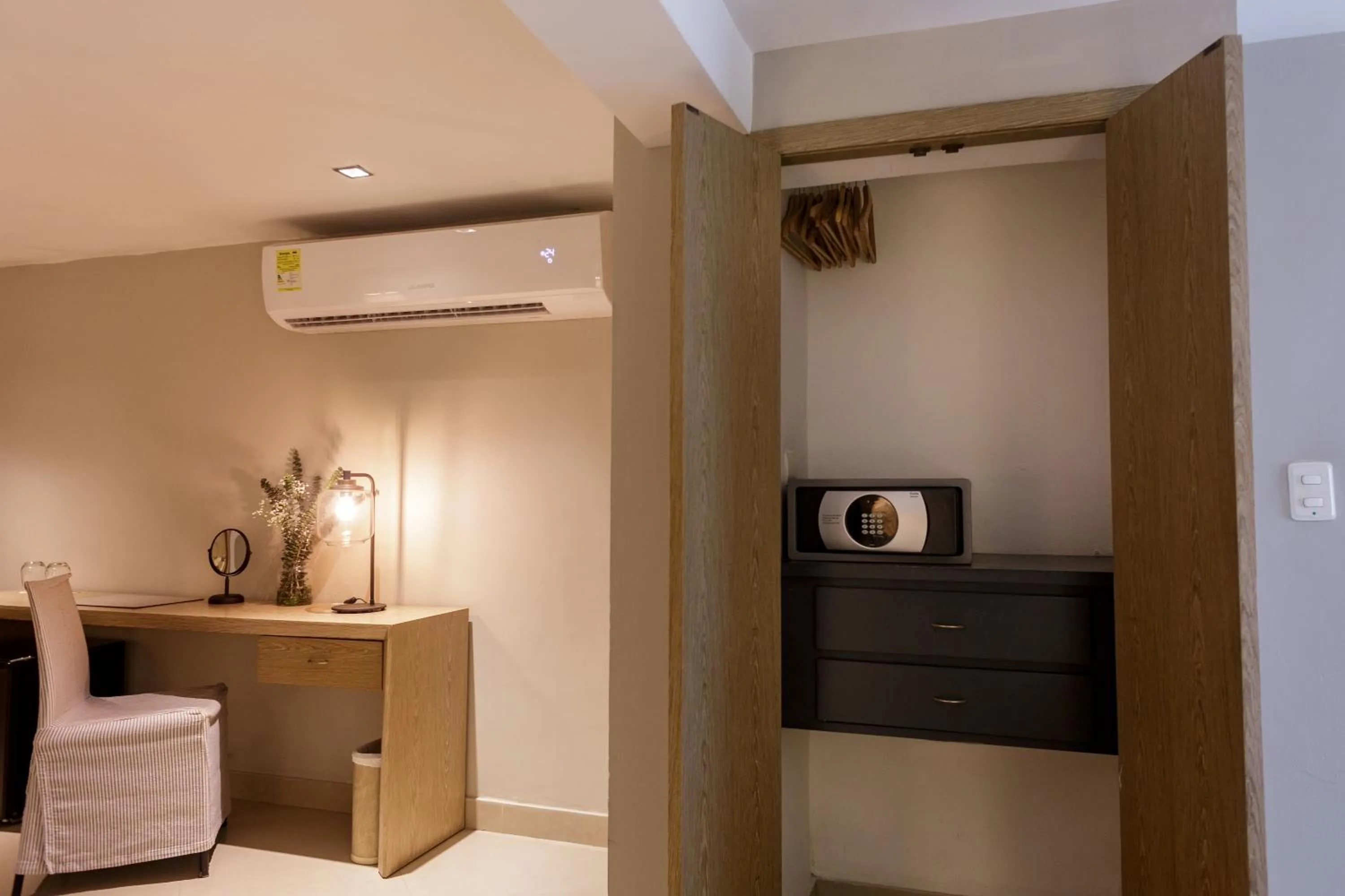 safe in Hotel Santa Cecilia B&B