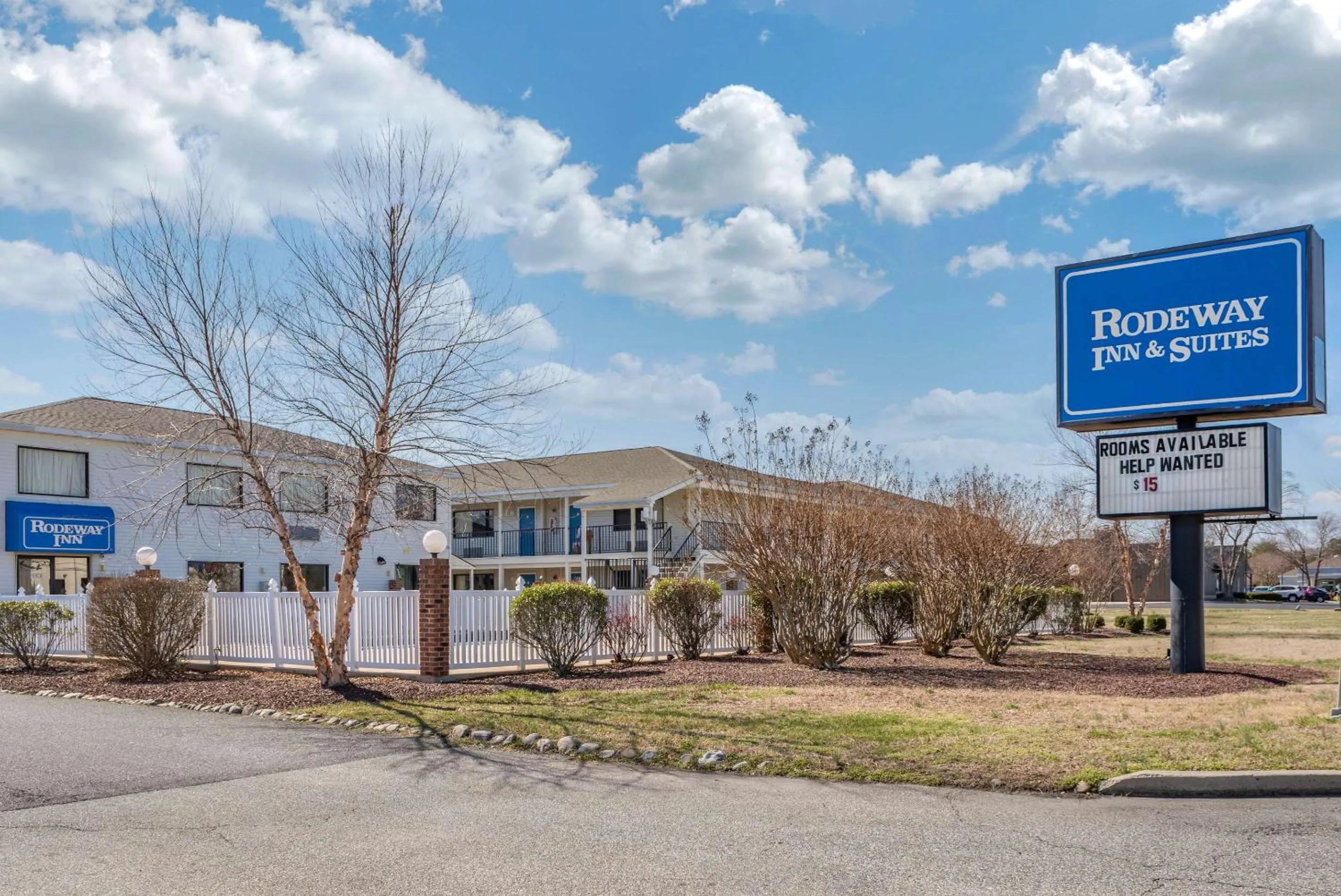 Property building in Rodeway Inn & Suites Rehoboth Beach