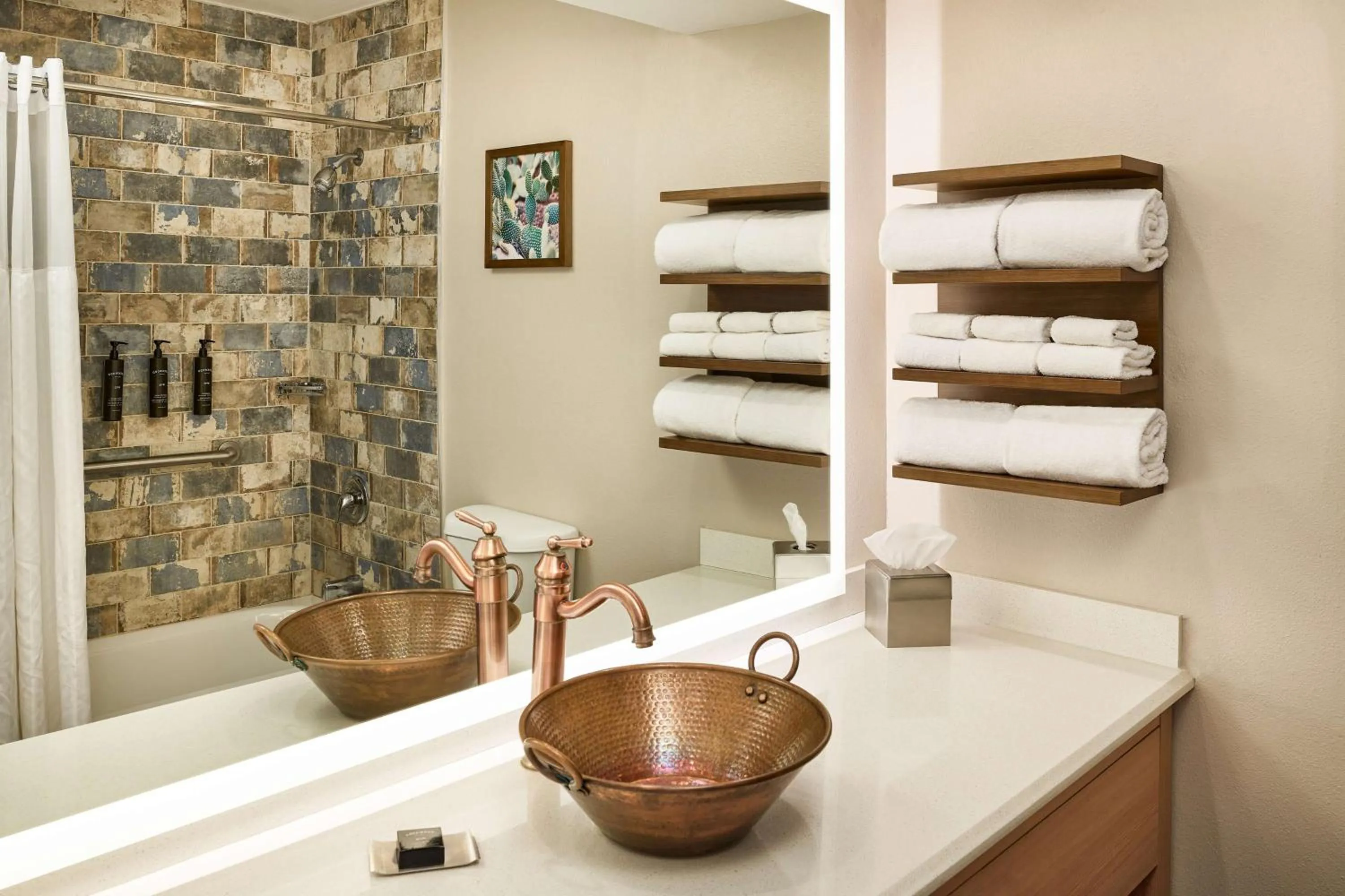 Bathroom in Hilton Tapestry Collection, Hotel Don Fernando De Taos