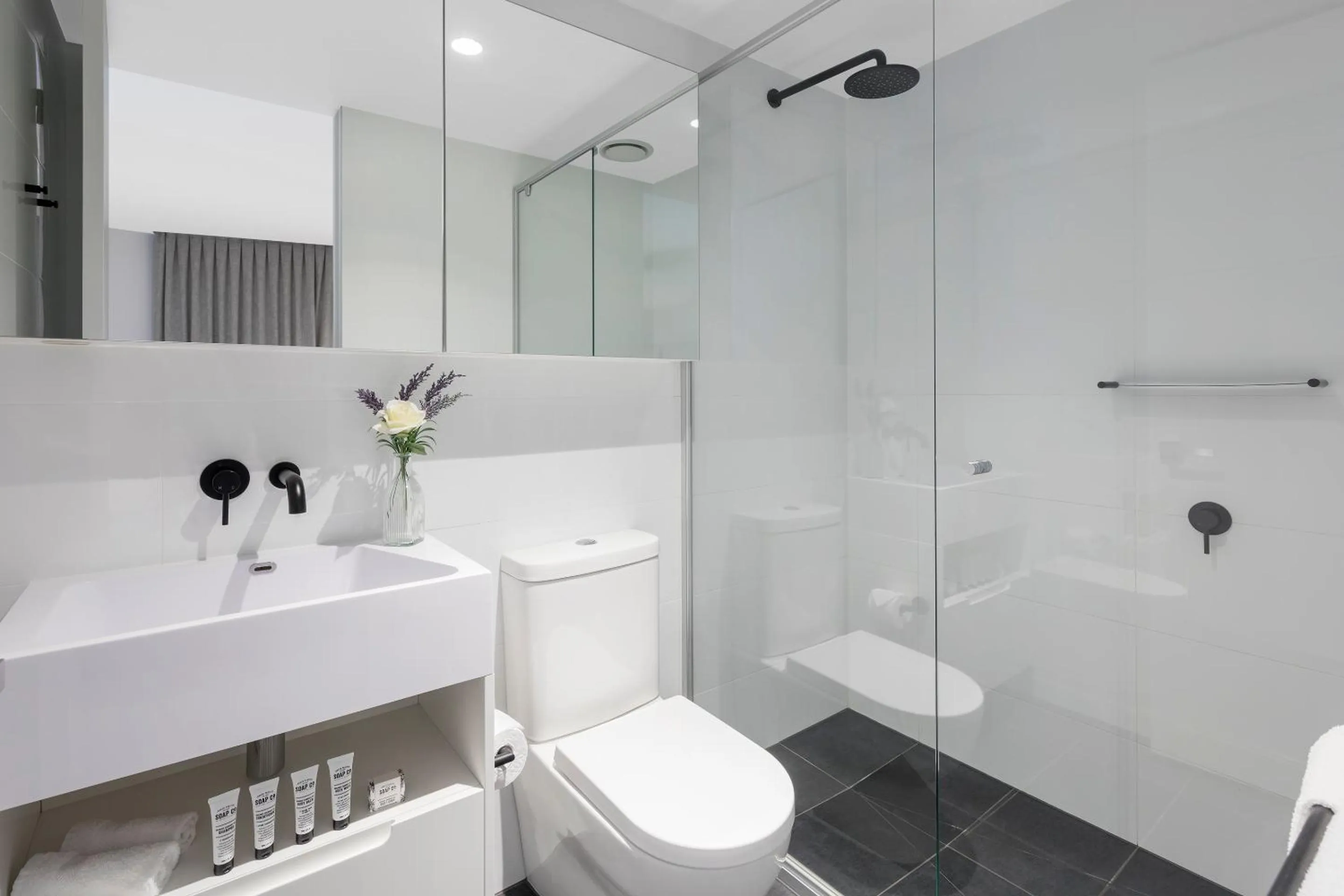 Shower in Imagine Lighthouse