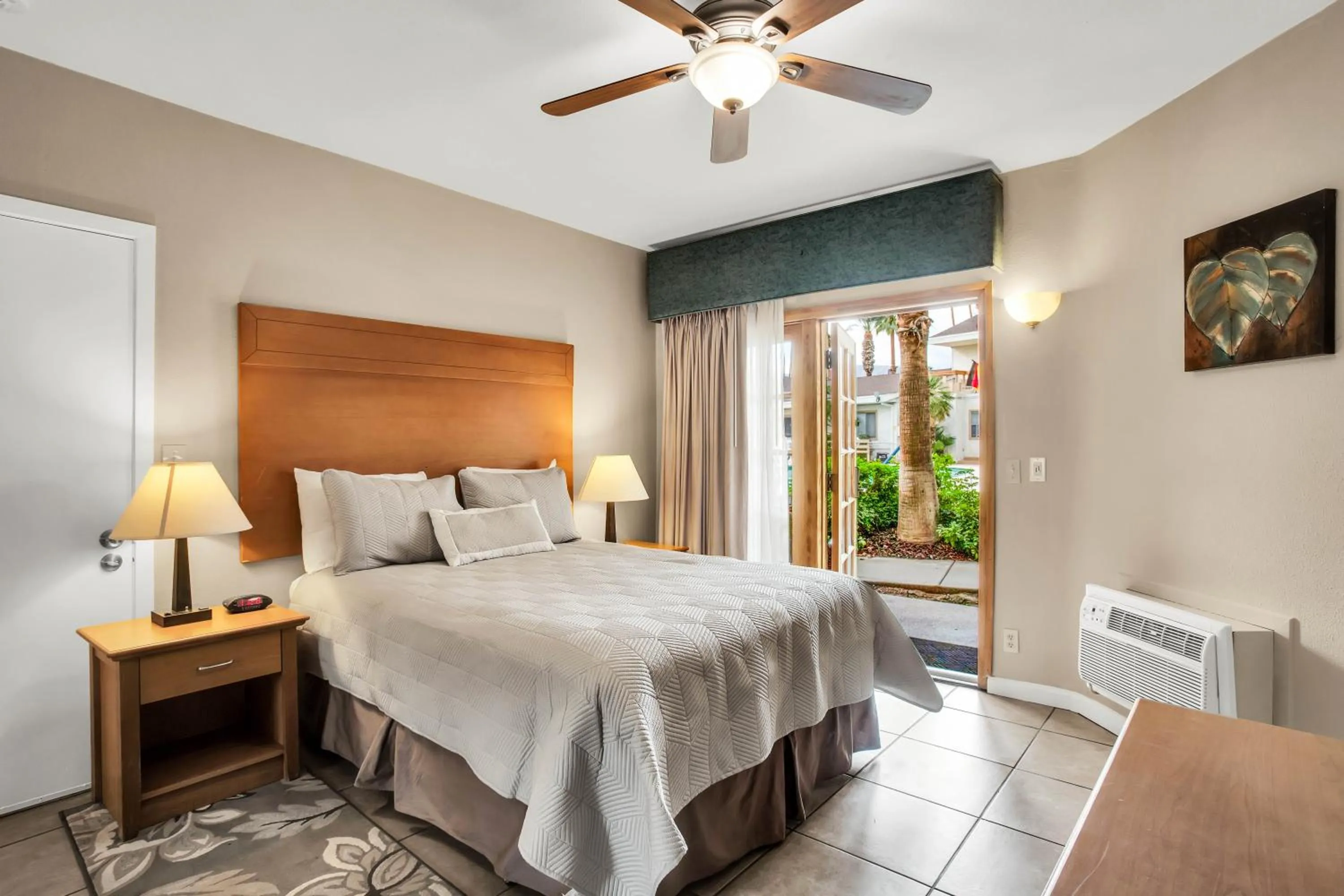 Bed in The Inn at Deep Canyon