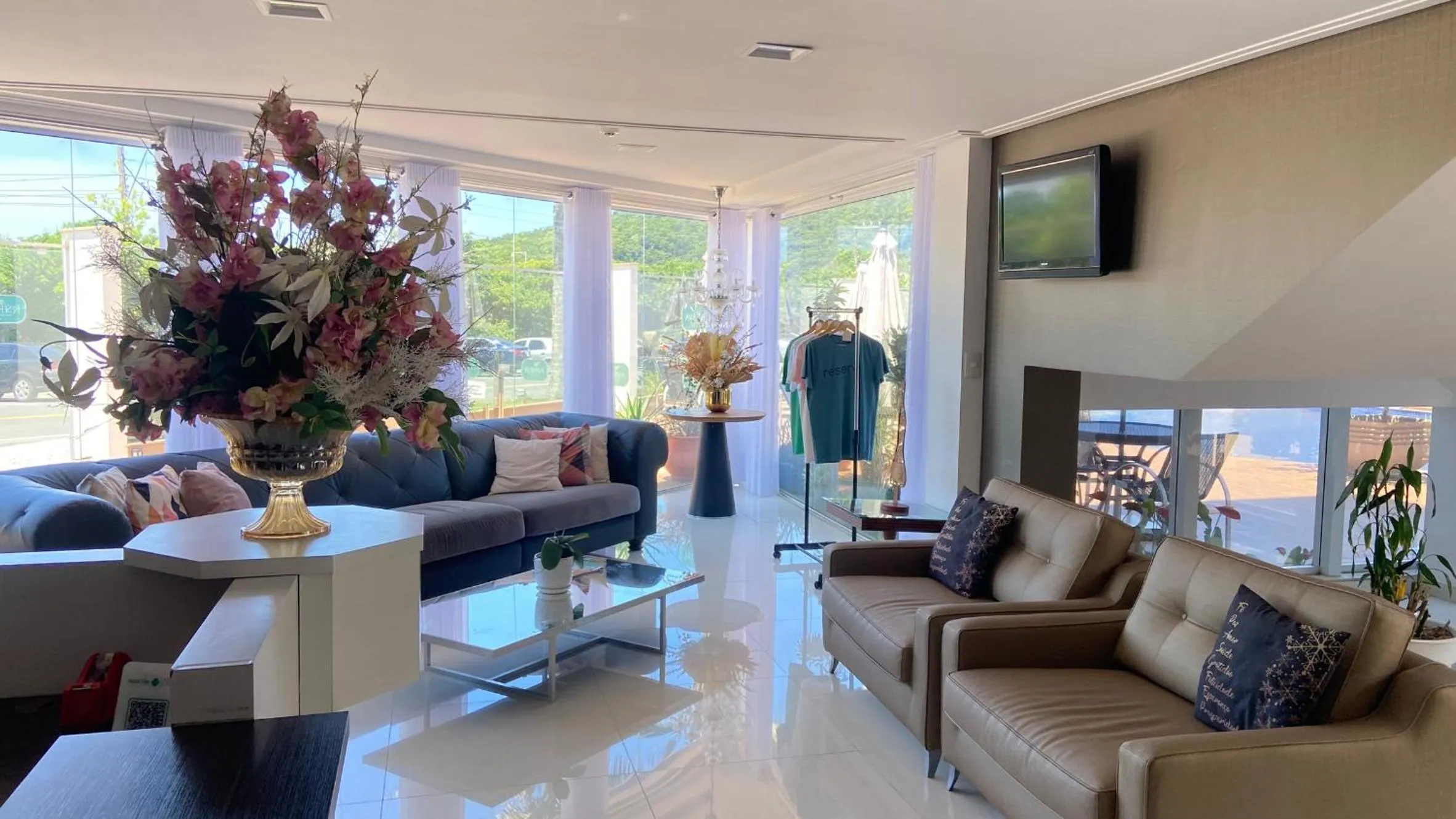 Seating area in Reserva Praia Hotel