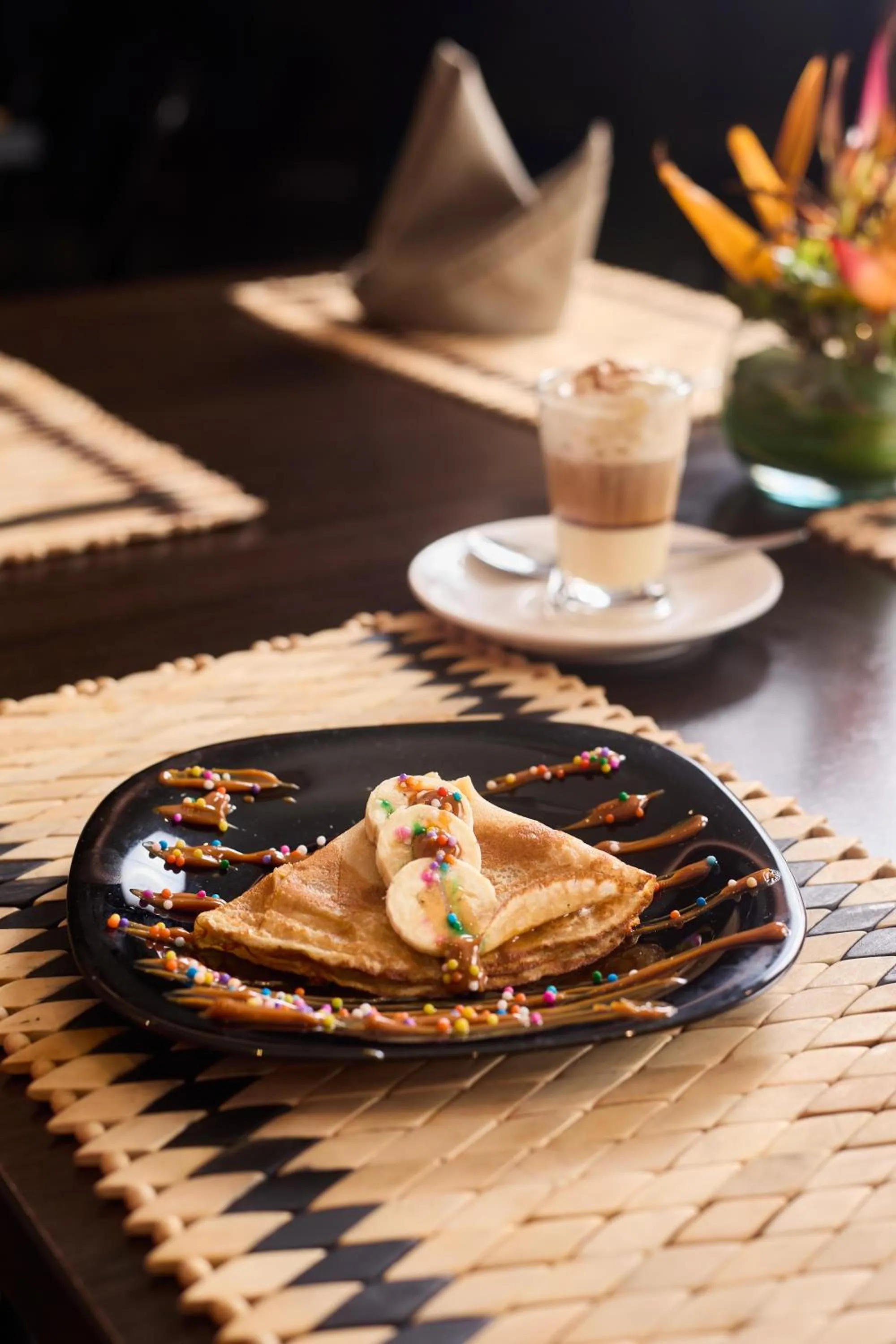 Restaurant/places to eat in El Dorado Classic Hotel