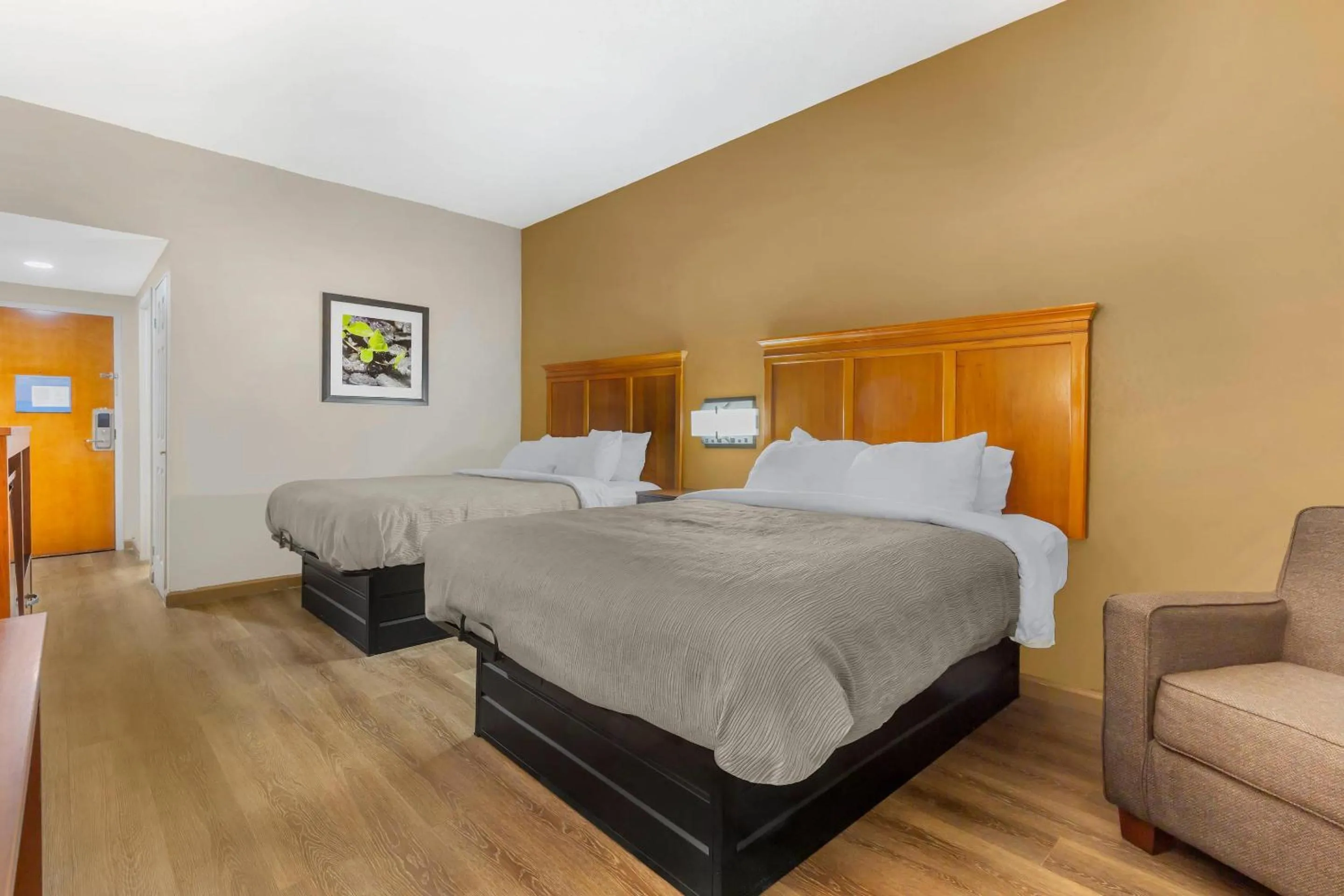 Bedroom, Bed in Quality Inn Lumberton North