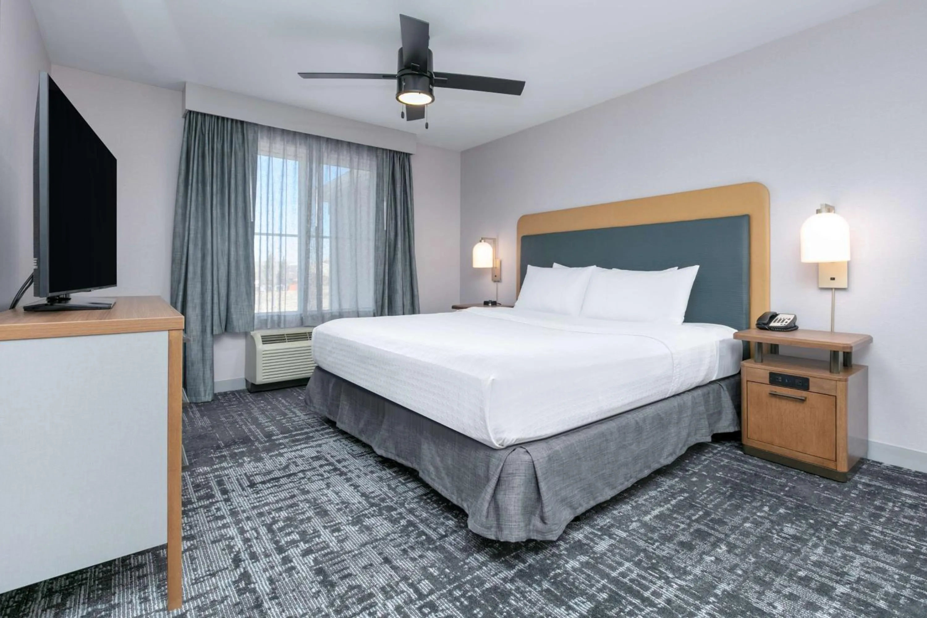 Bed in Homewood Suites - Rock Springs