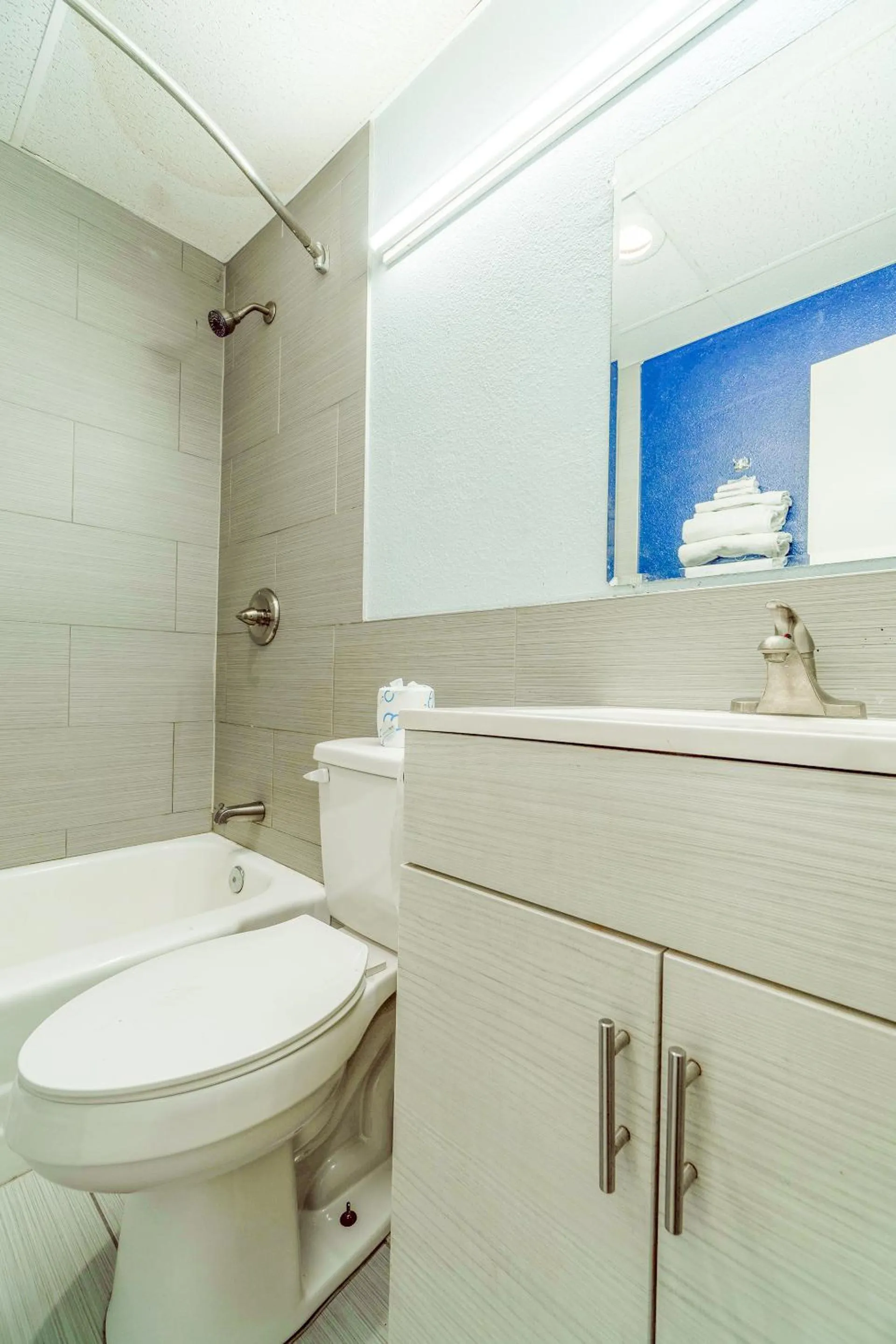 Bathroom in Budget Inn by OYO Frederick US-183