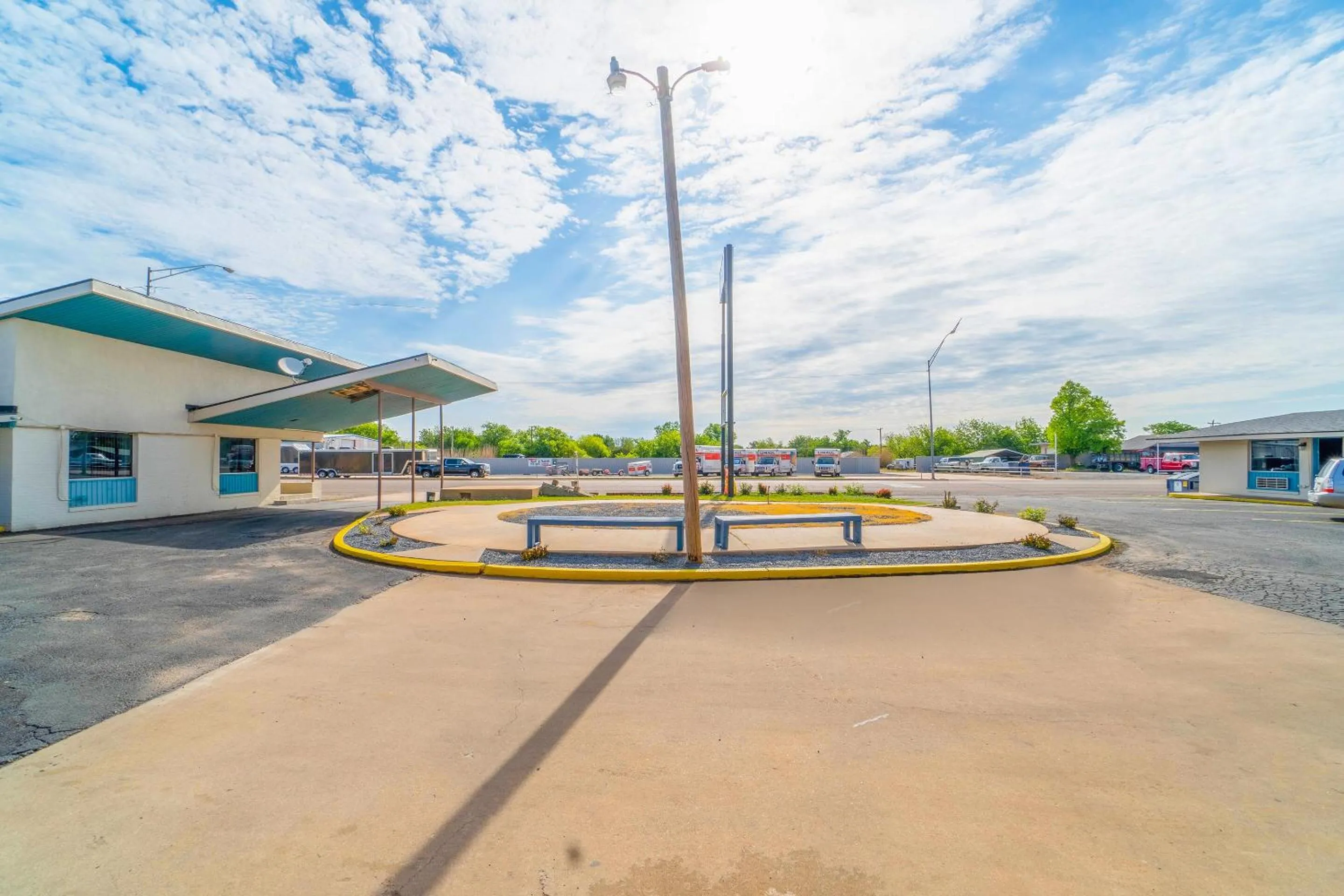 Facade/entrance in Budget Inn by OYO Frederick US-183