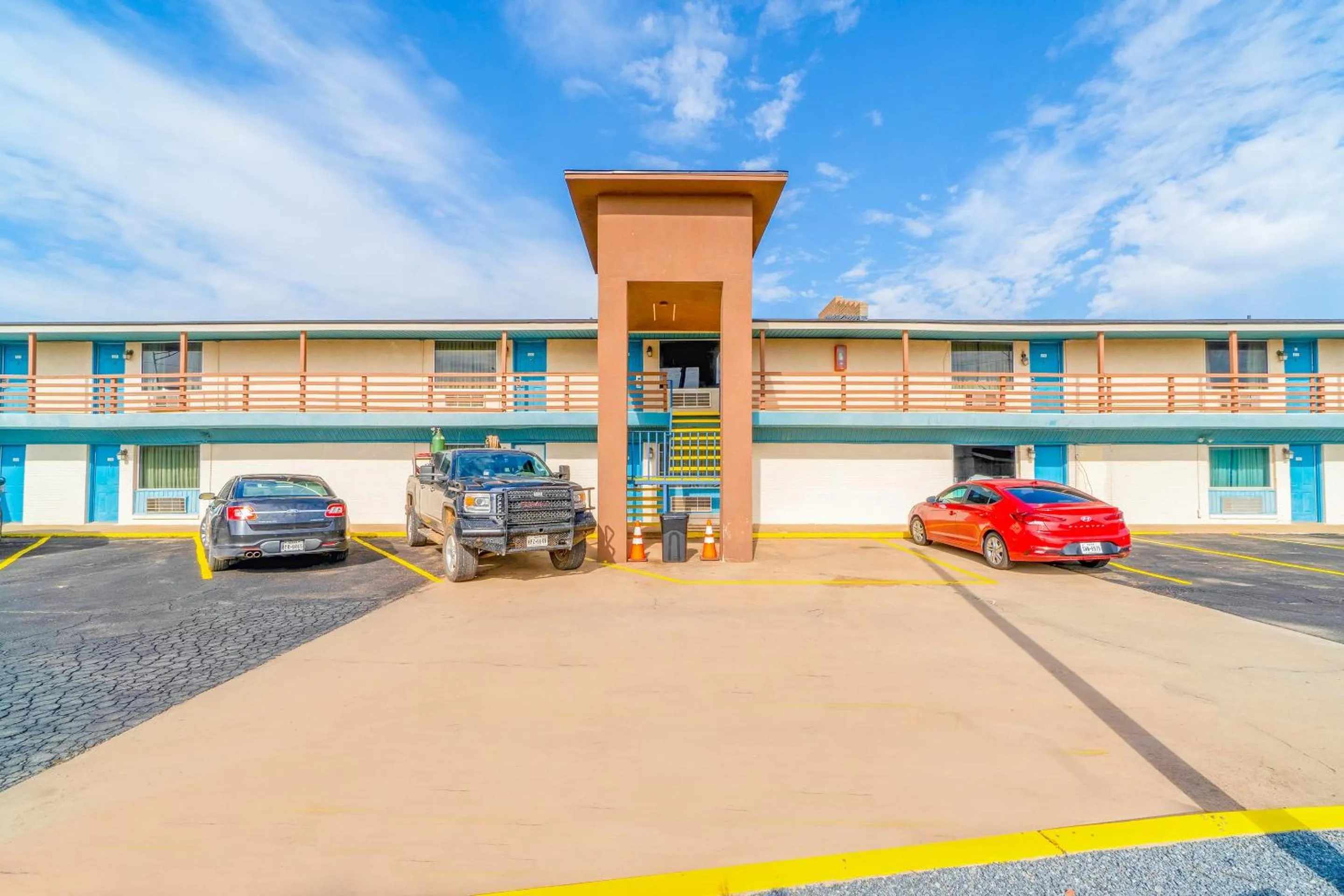 Facade/entrance in Budget Inn by OYO Frederick US-183