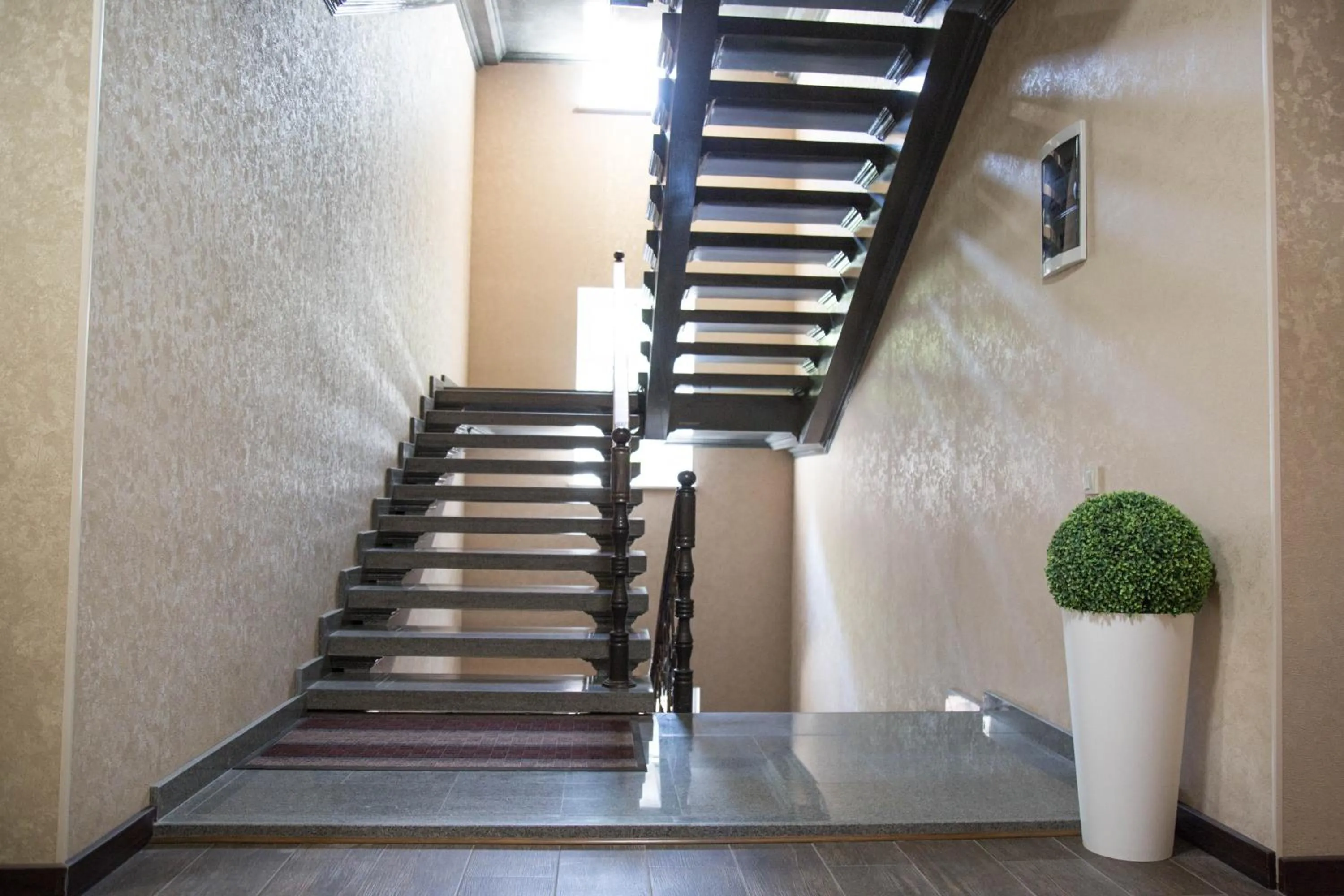 Decorative detail in De'Mar Hotel