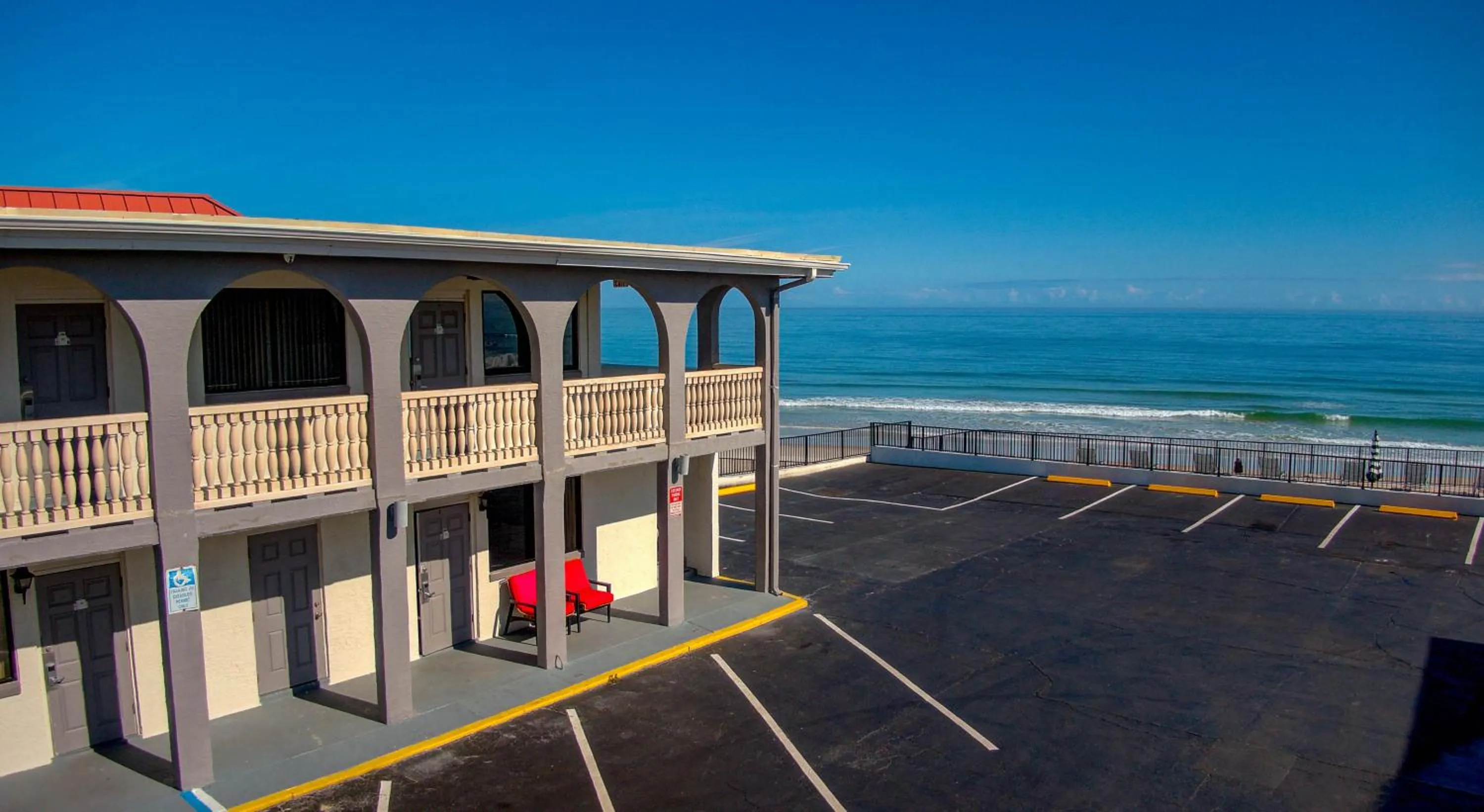 Balcony/Terrace in La Bella Inn - POOL OPEN