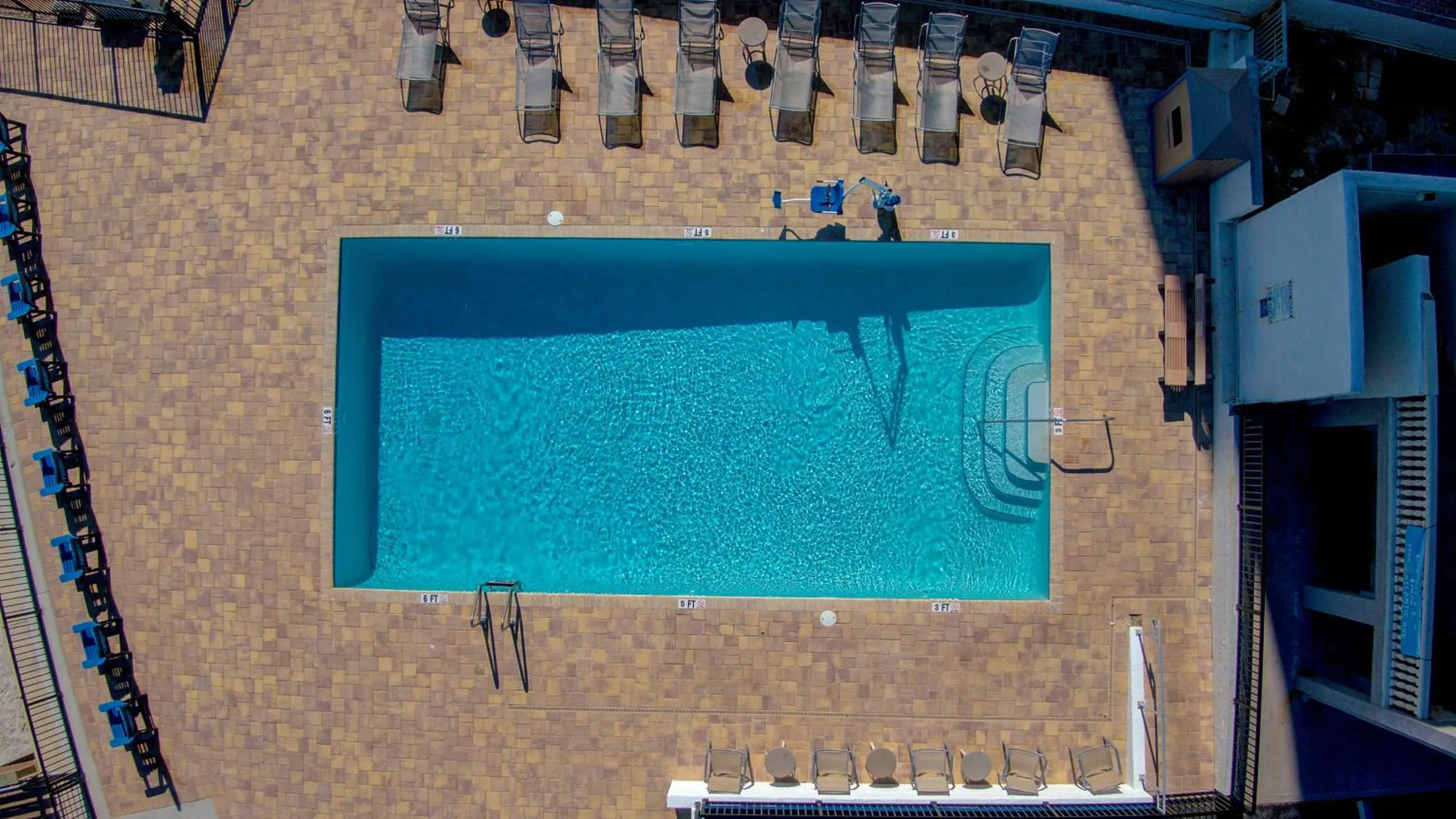 Pool view in La Bella Inn - POOL OPEN