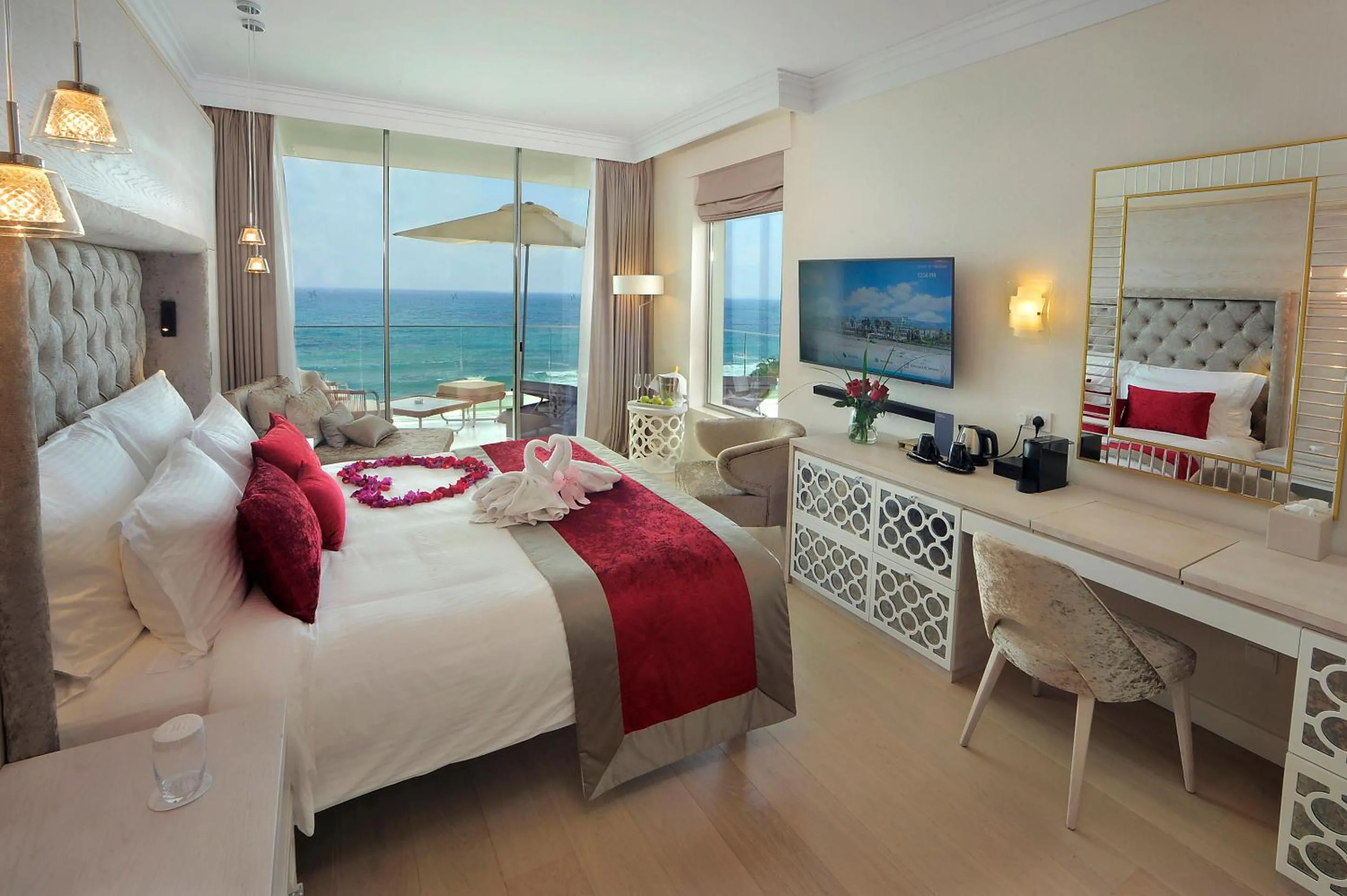 Bed in Amavi, MadeForTwo Hotels - Paphos