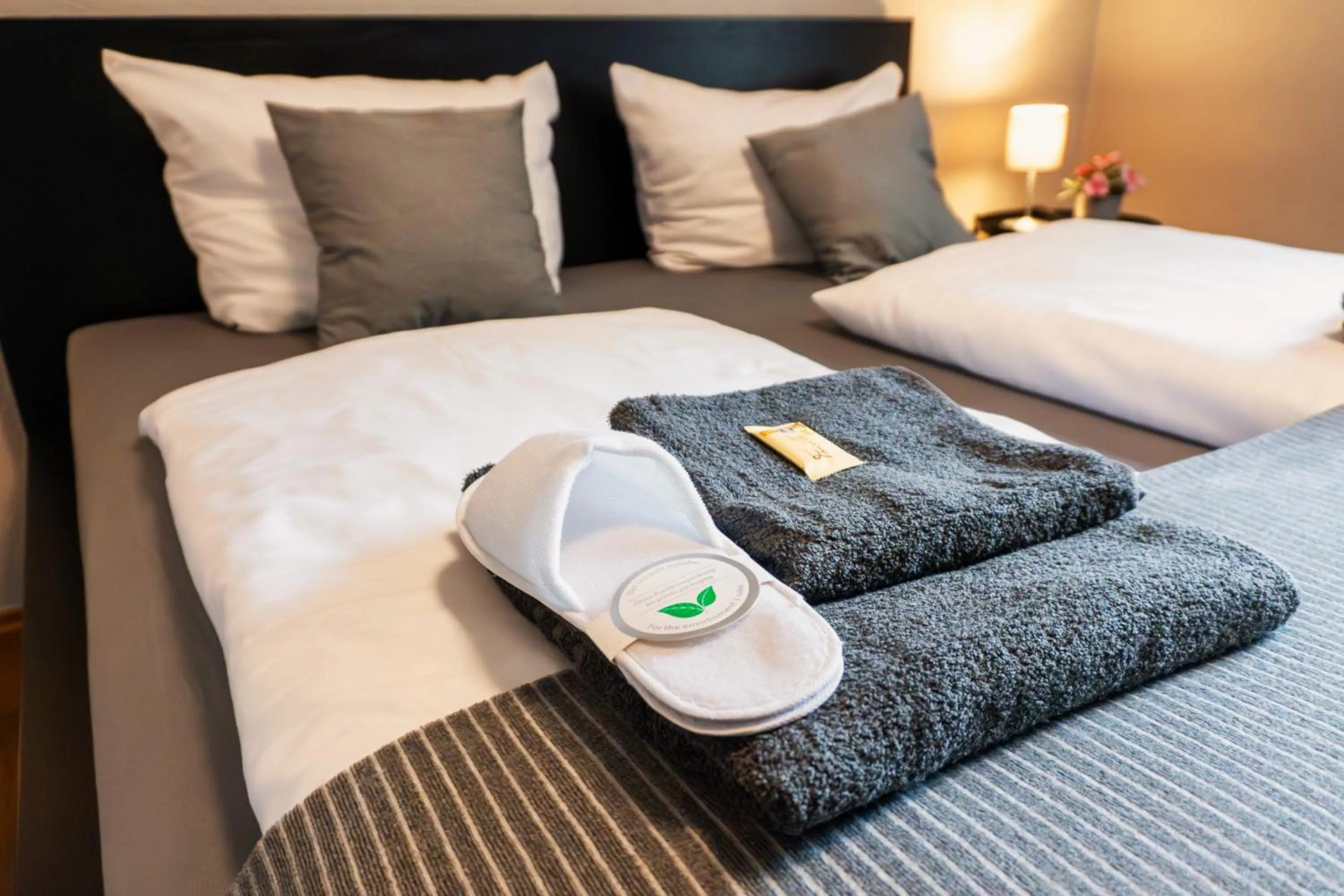 Bed in LiRo Apartments Jägerstrasse Krefeld