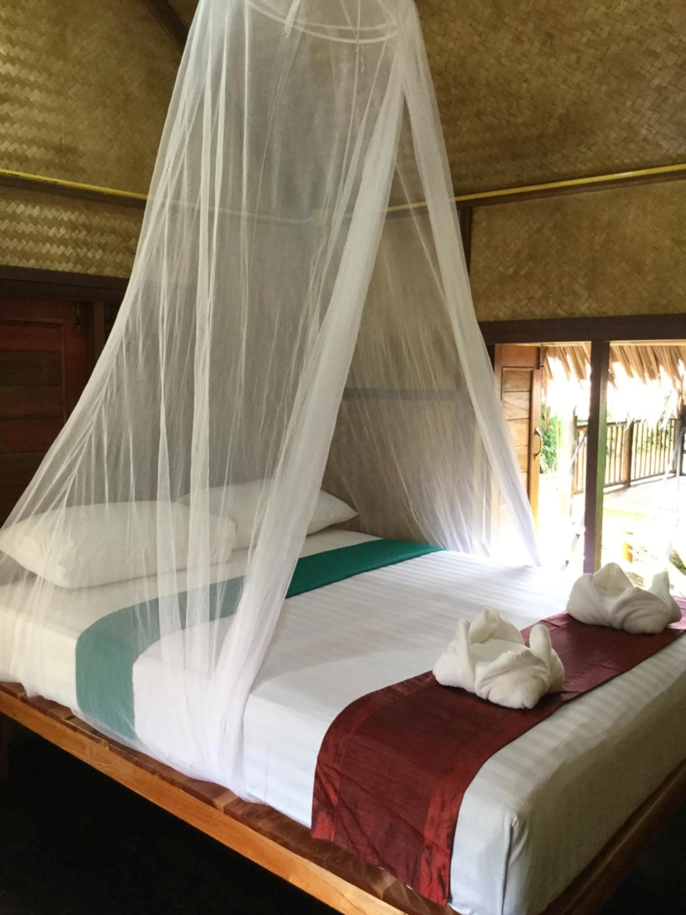 Garden view, Bed in Khaosok Bamboo Huts Resort