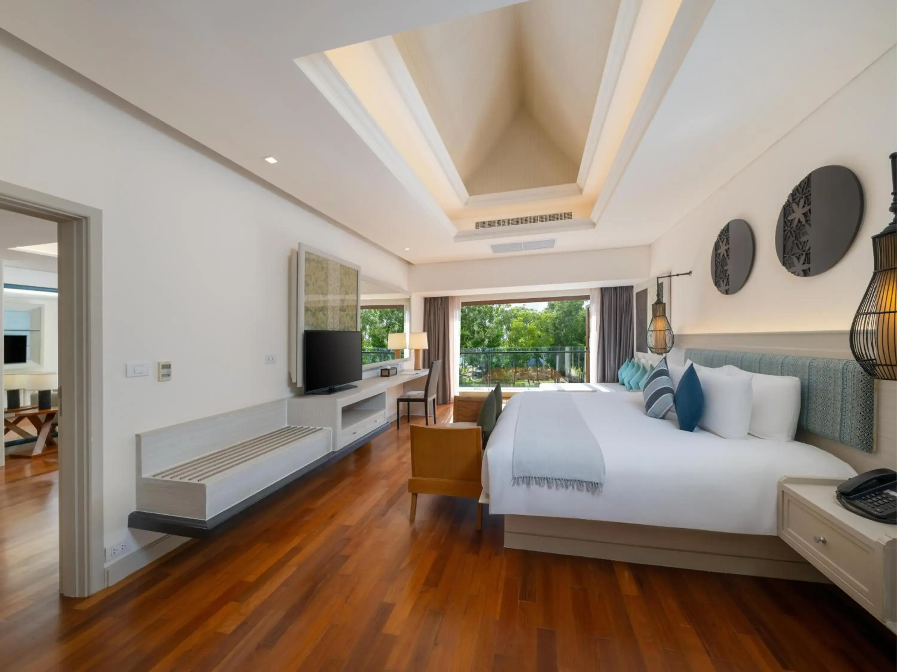 Deluxe Suite in Natai Beach Resort Deluxe Suite in Natai Beach Resort