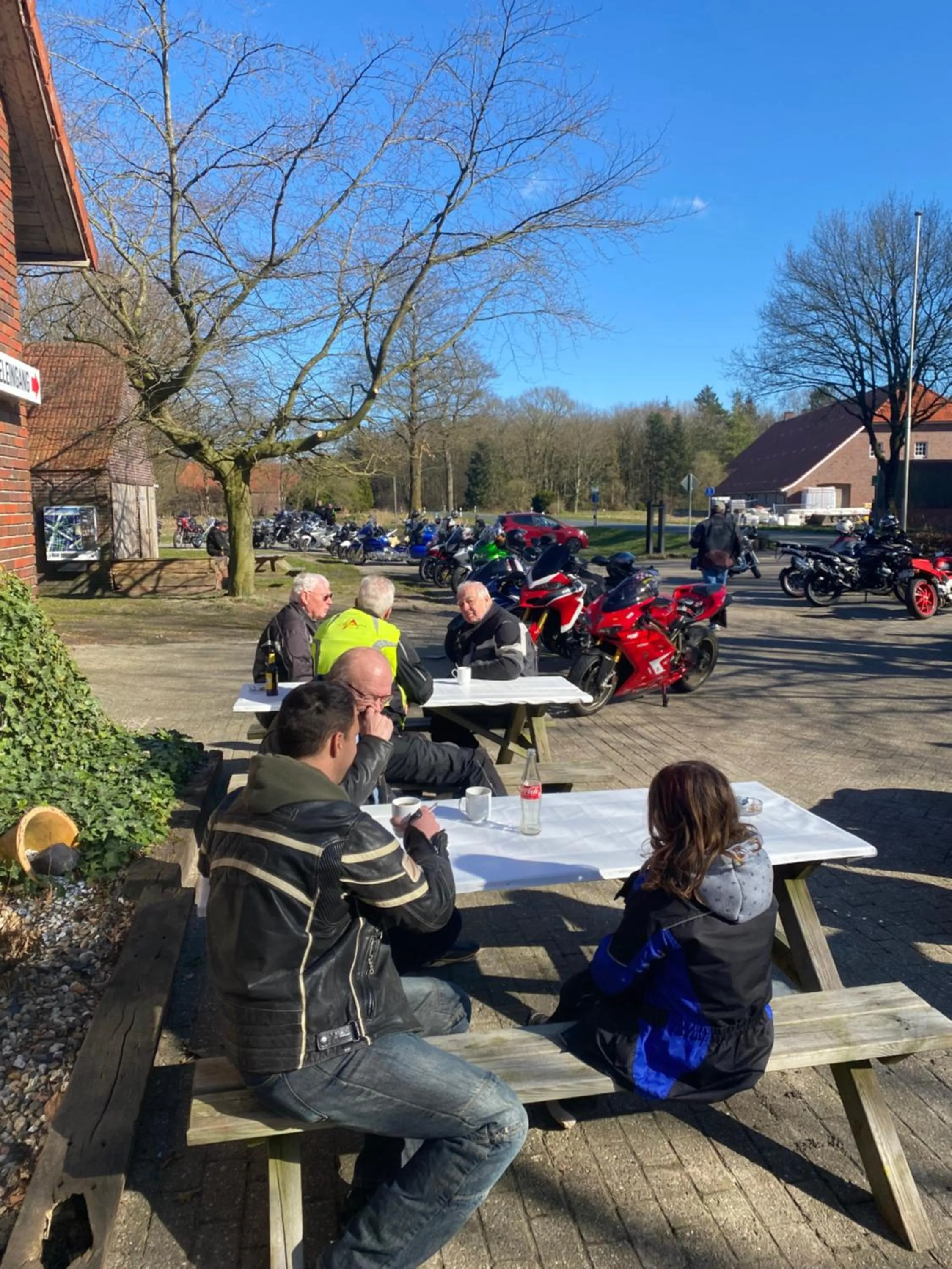 People in Zur Schanze Holtgast-Apen