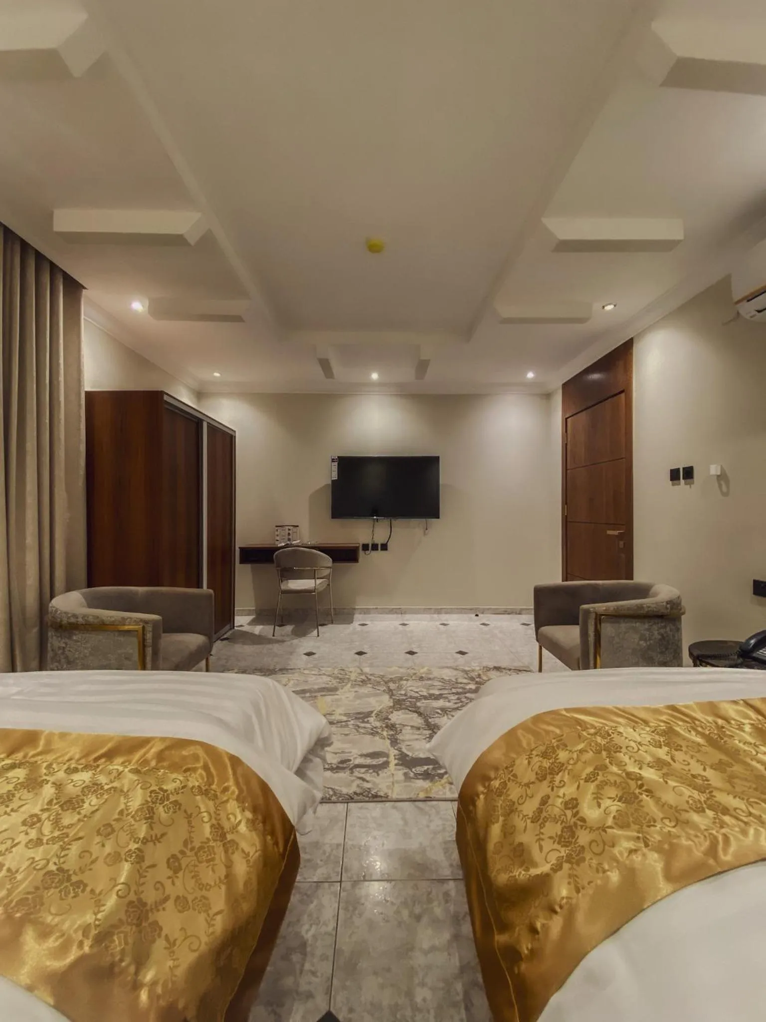 Bed in Comfort Inn Al Taawon - Family Only