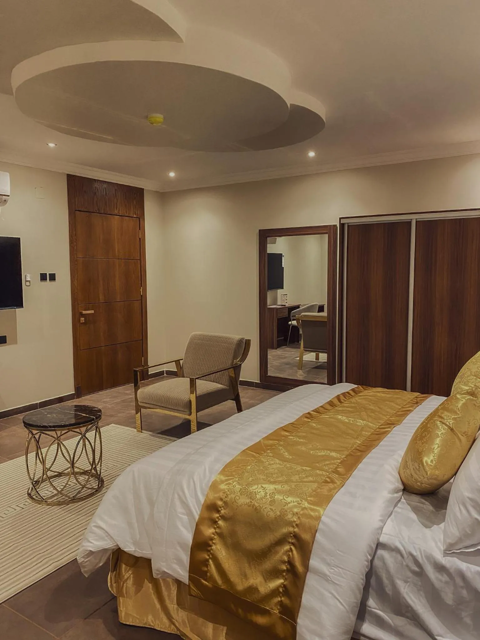 Bed in Comfort Inn Al Taawon - Family Only