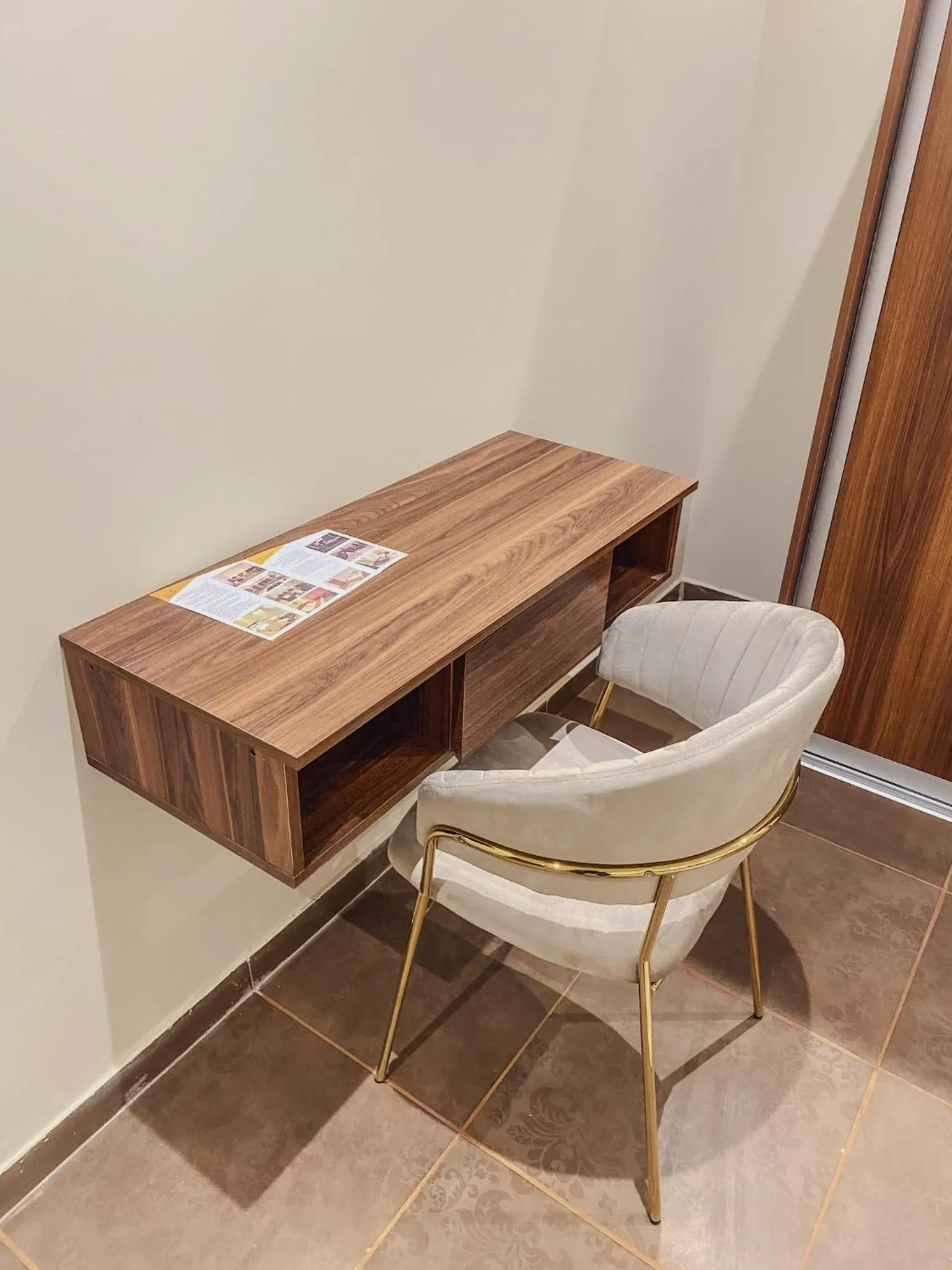 Comfort Inn Al Taawon - Family Only