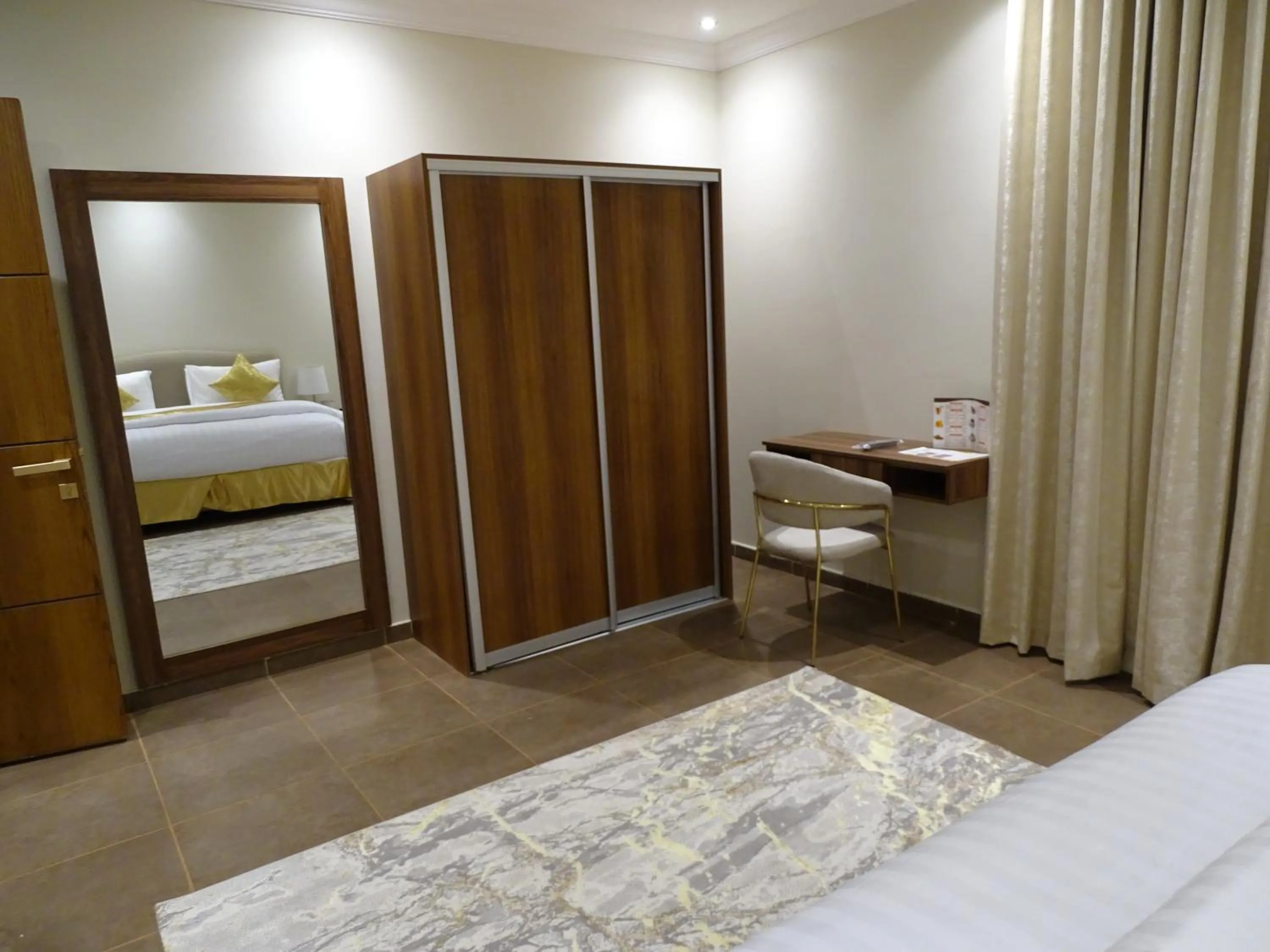 Bed in Comfort Inn Al Taawon - Family Only