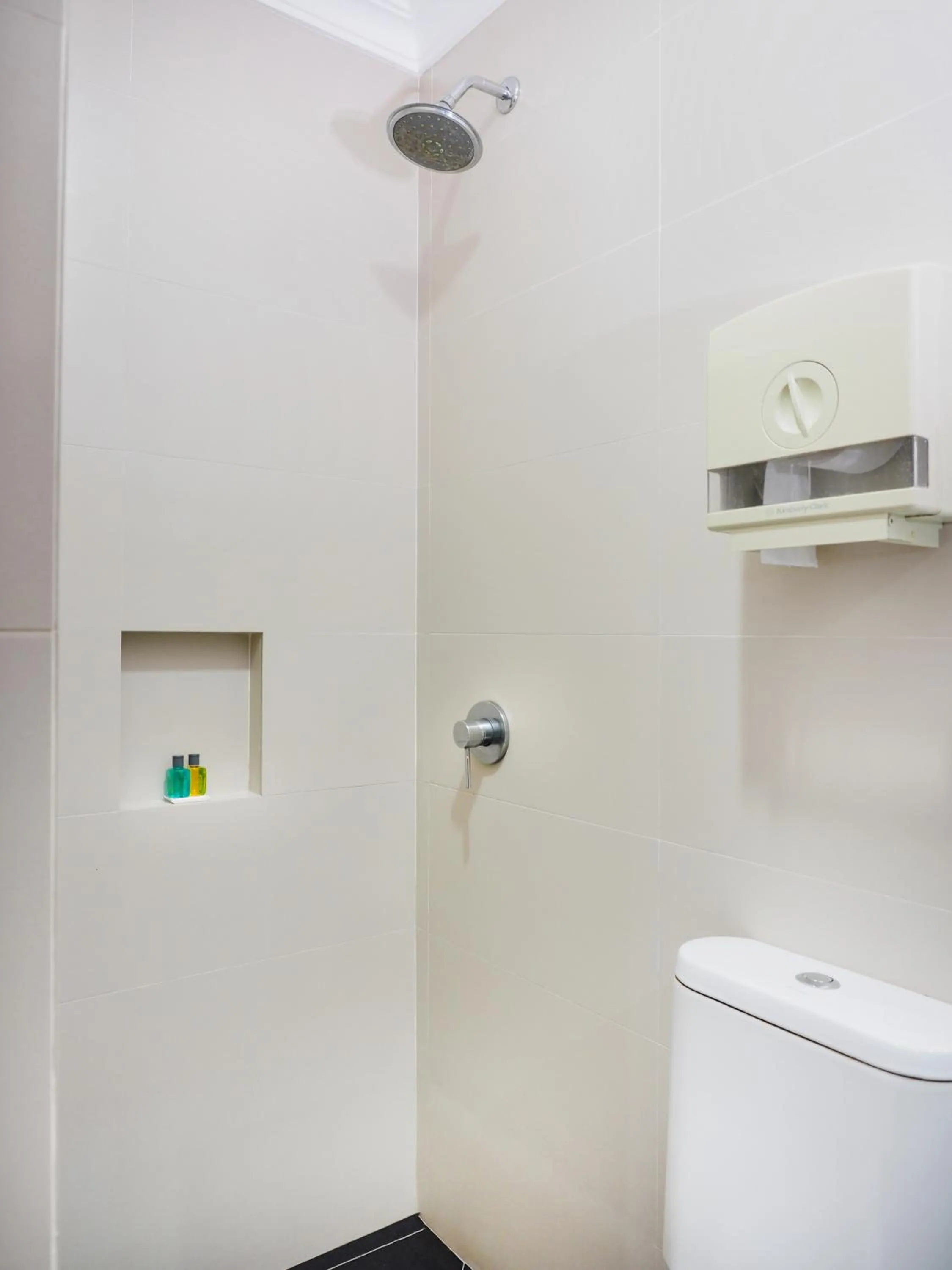 Bathroom in Sun Inns Hotel Subang