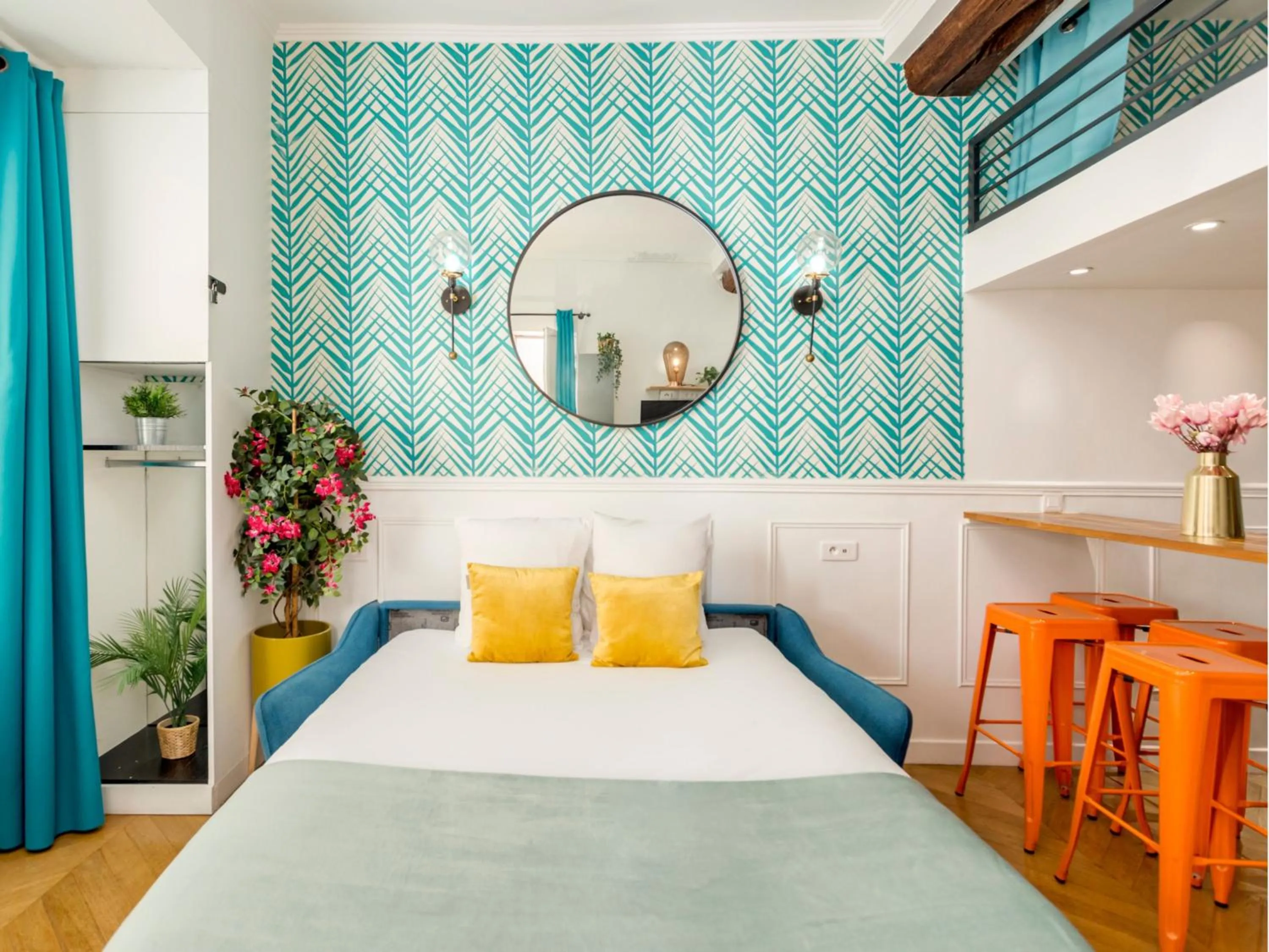 Living room, Bed in Merveil - Luxury Suite - Champs Elysées - Mermoz