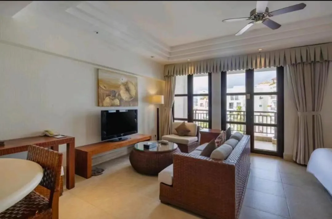 Aegean Suites Sanya Yalong Bay Resort