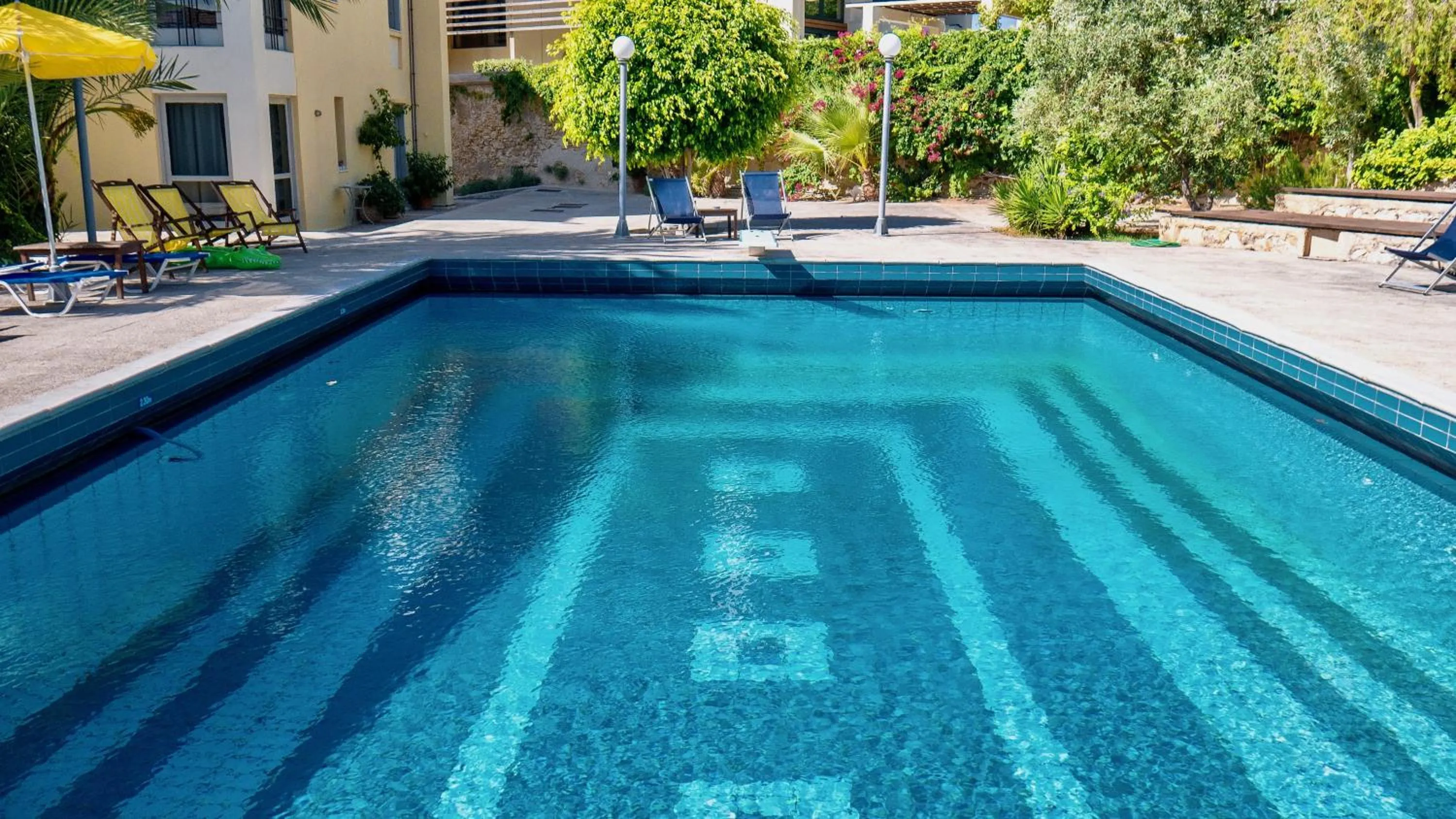 Swimming pool in Villa Andromeda