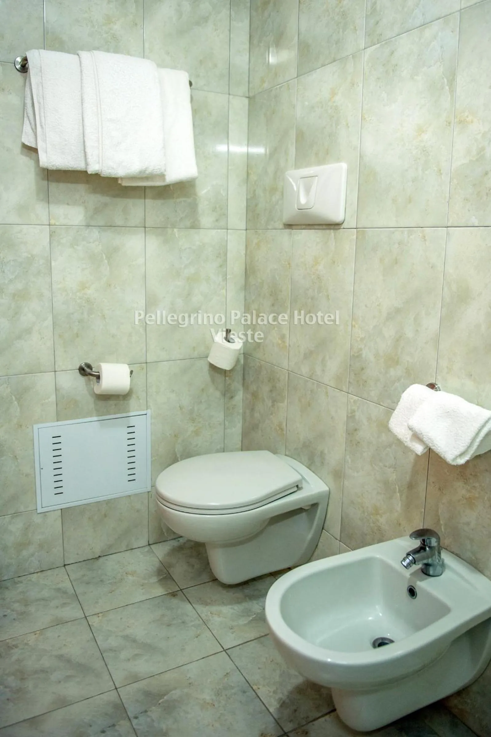 Bathroom in Pellegrino Palace Hotel
