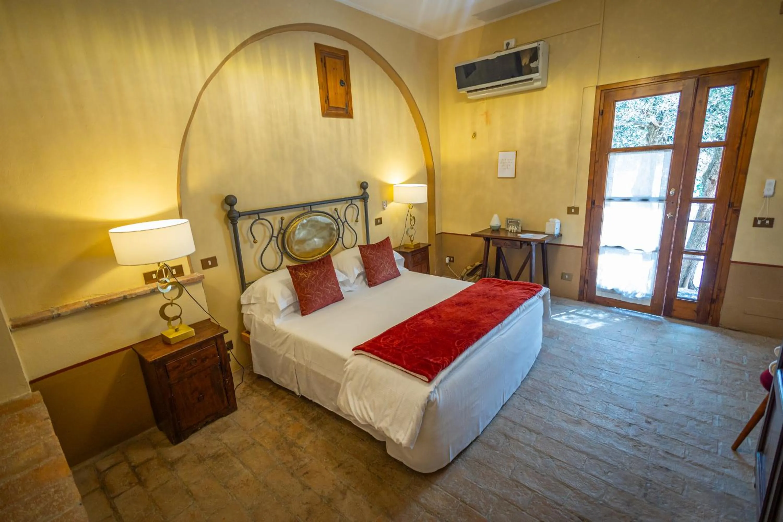 Bedroom, Bed in LaChiusa Tuscany