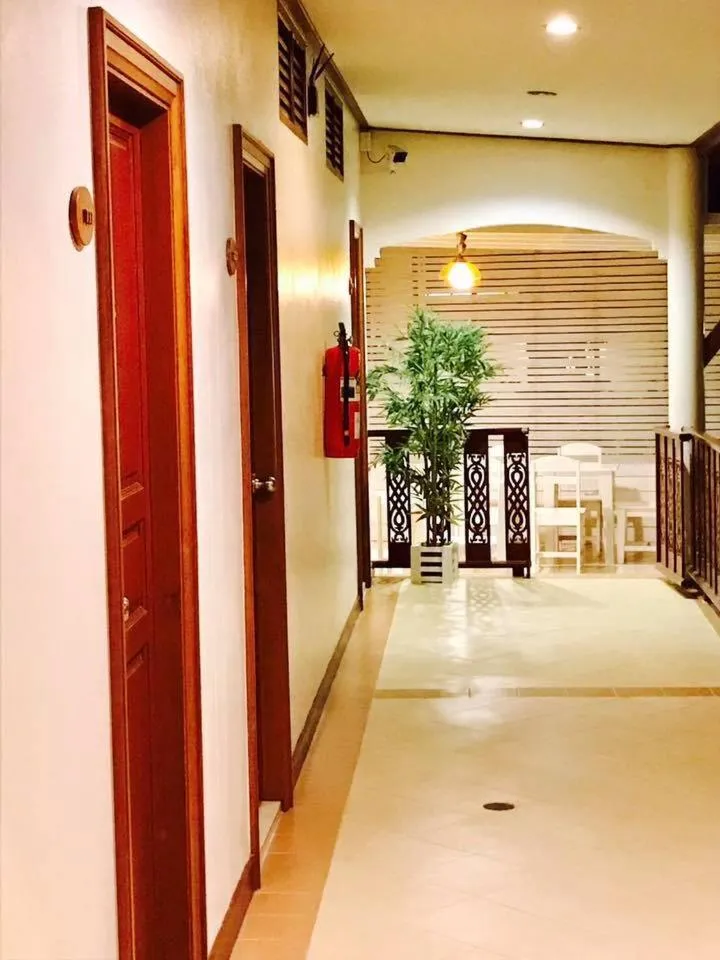 Prachuap Place Hotel