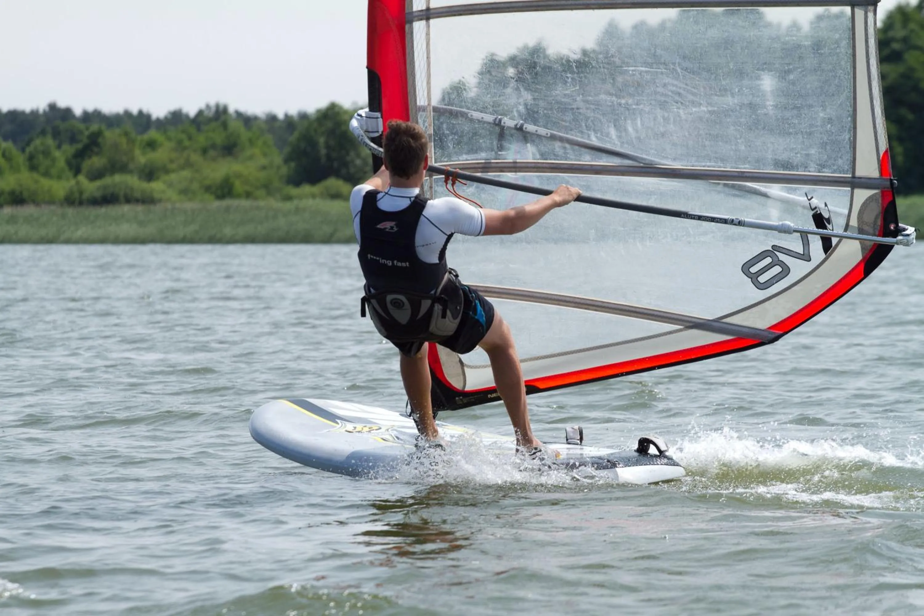 Windsurfing in Hotel Joseph Conrad SPA & Wellness