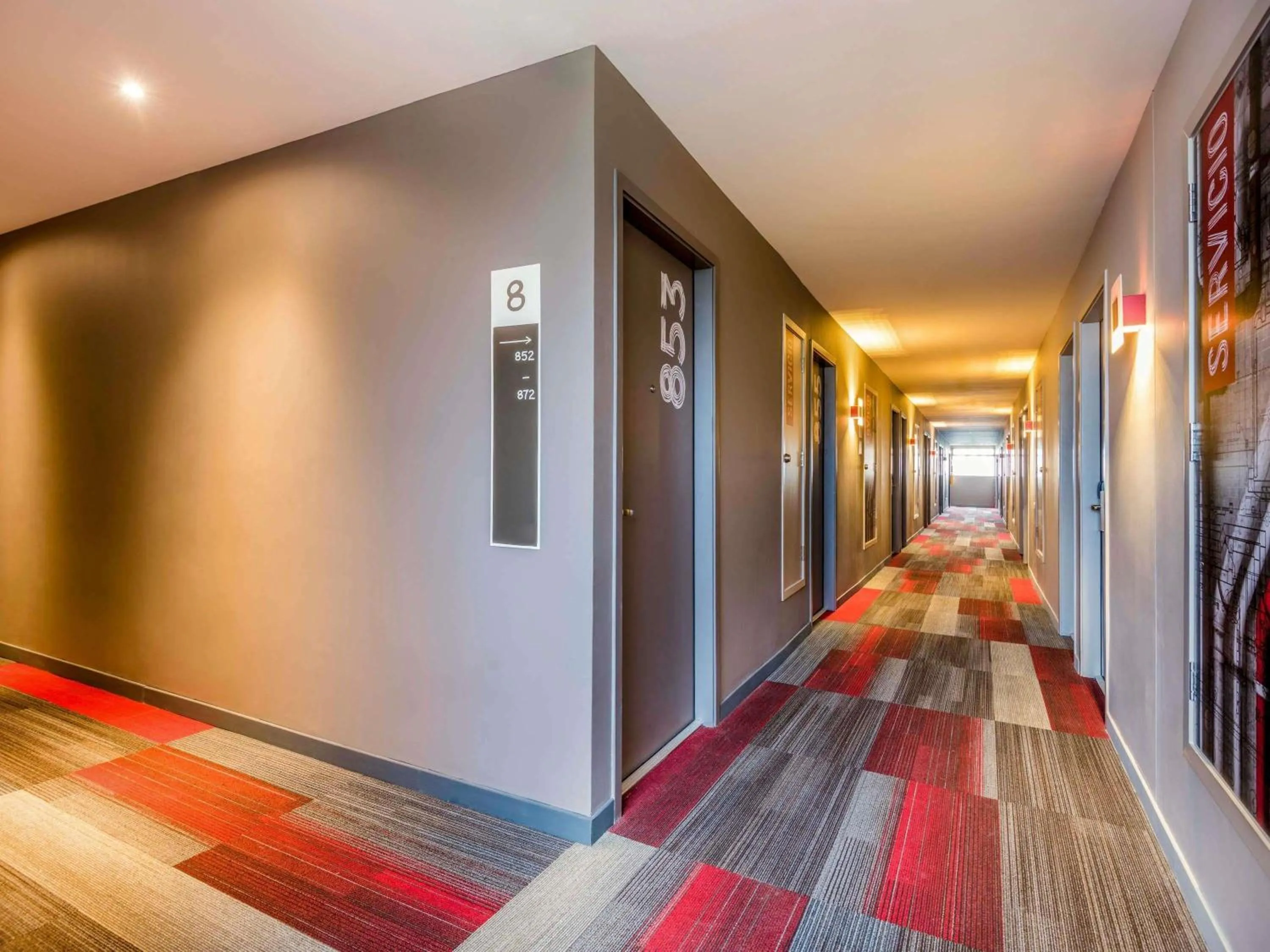 Bedroom in ibis Barranquilla