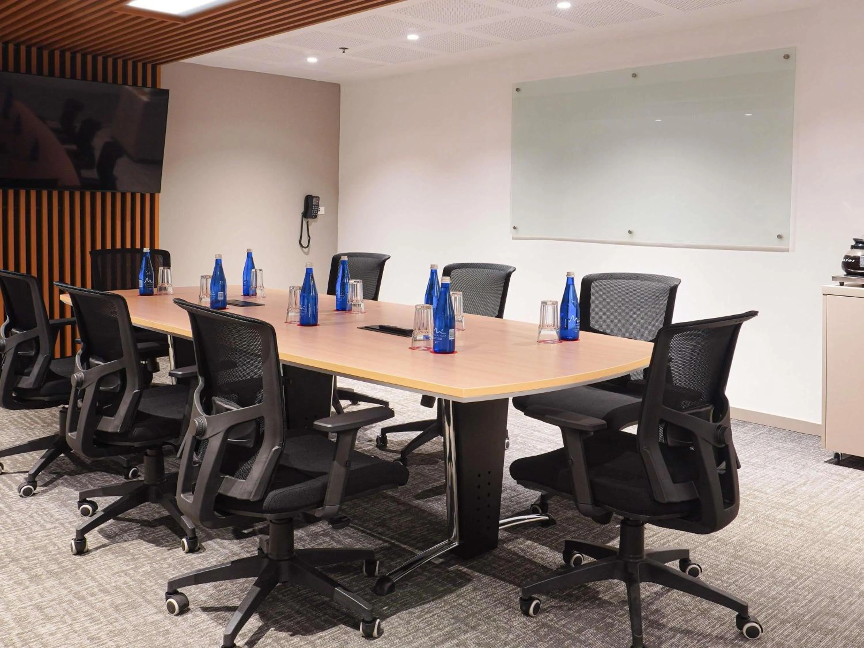 Property building in ibis Barranquilla