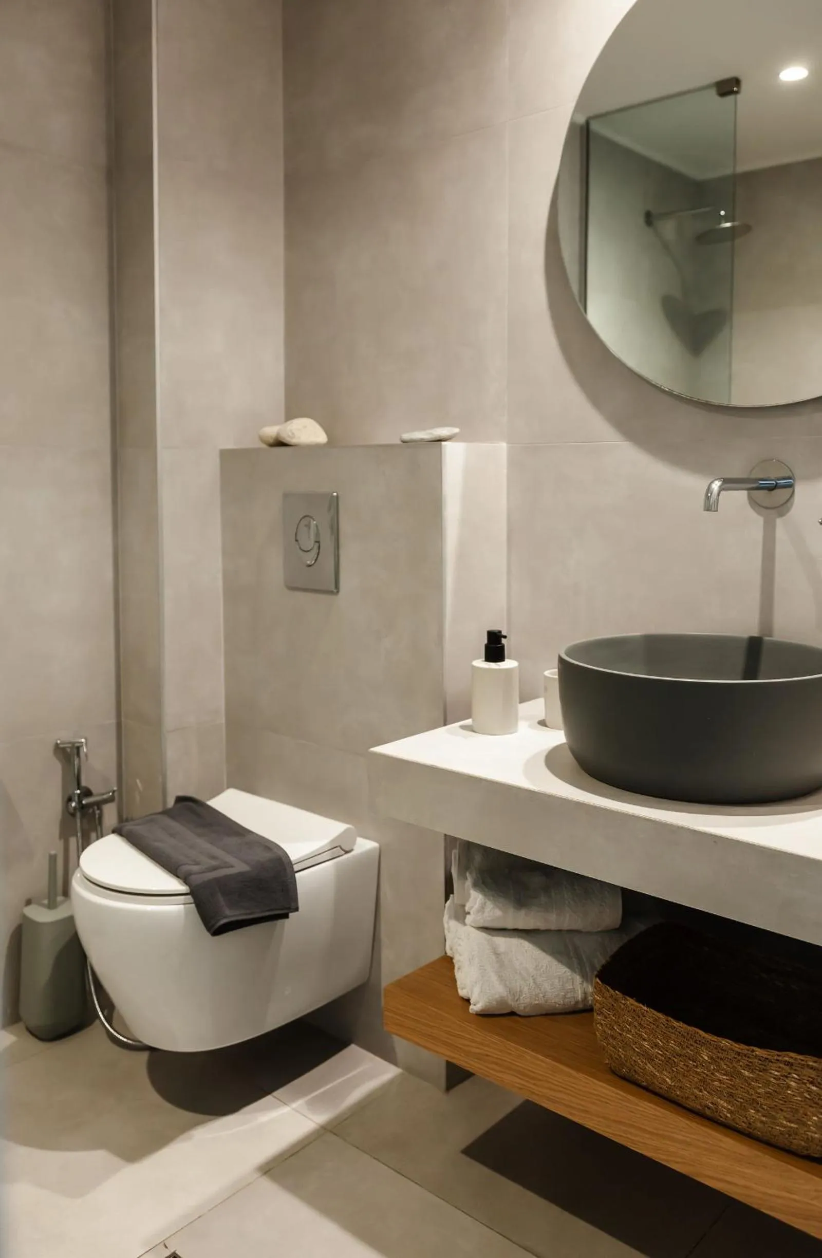 Bathroom in Batis Aero Beachfront Wellbeing Hotel