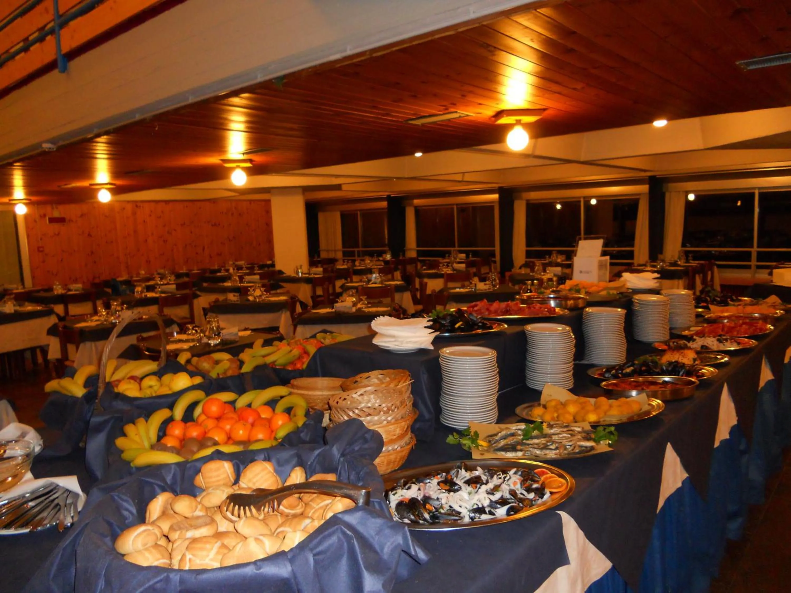 Buffet breakfast in TH 1400 Hotel