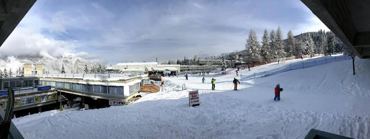 Skiing in TH 1400 Hotel