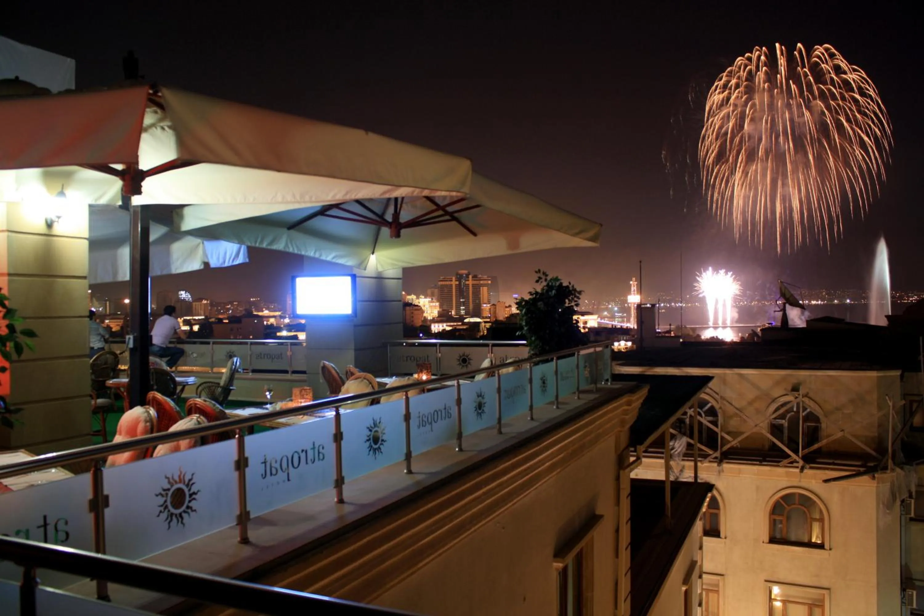 Nightclub / DJ in Atropat Old City Hotel