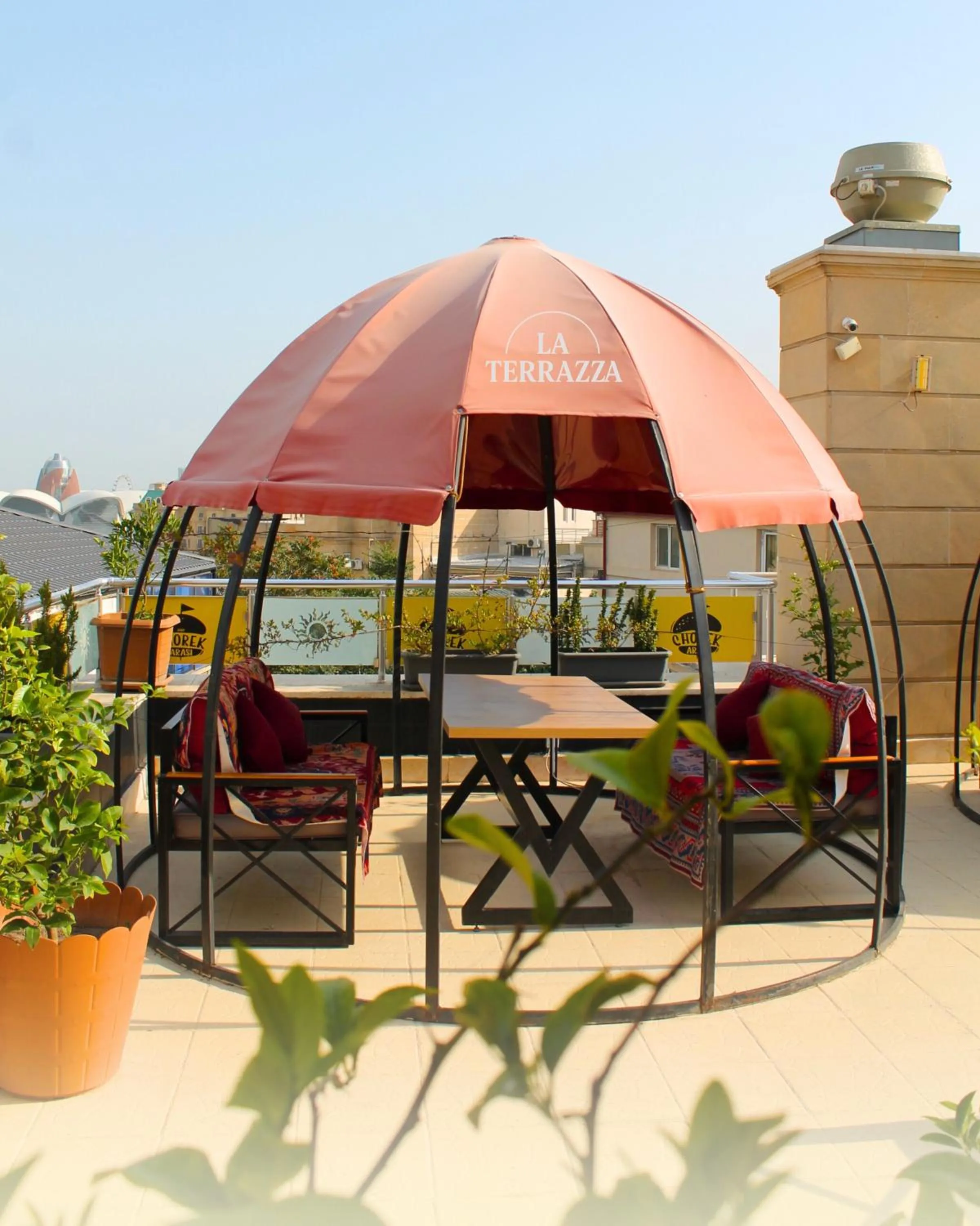 Patio in Atropat Old City Hotel