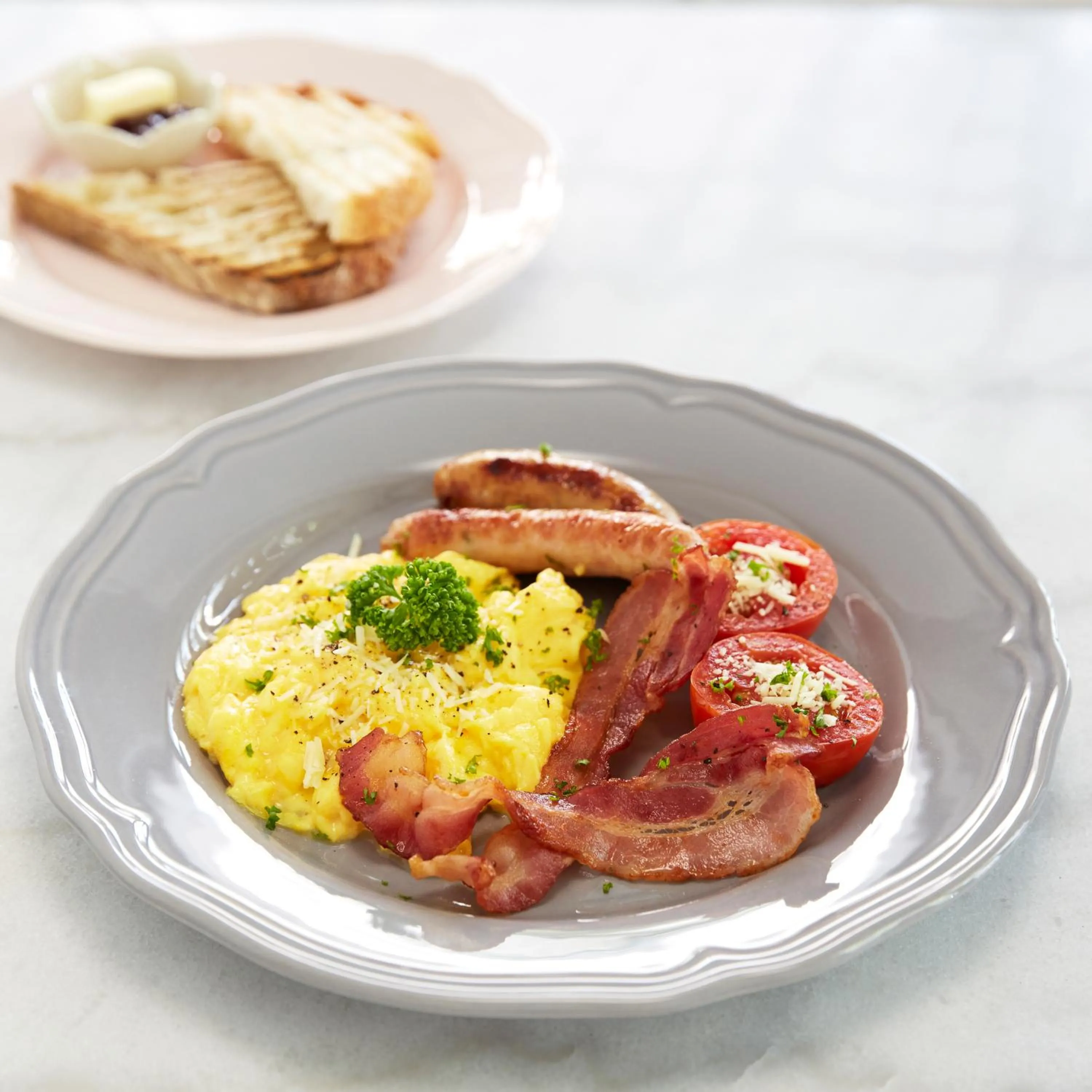 Restaurant/places to eat in Nandha Hotel