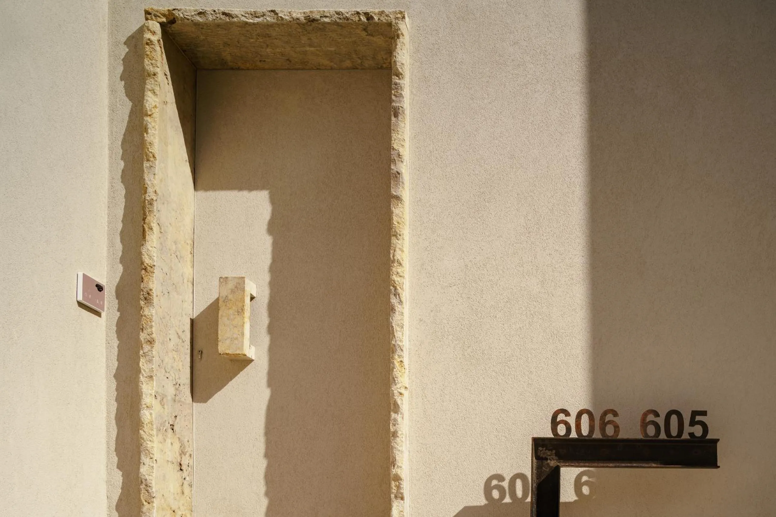 Facade/entrance in Milos Cove