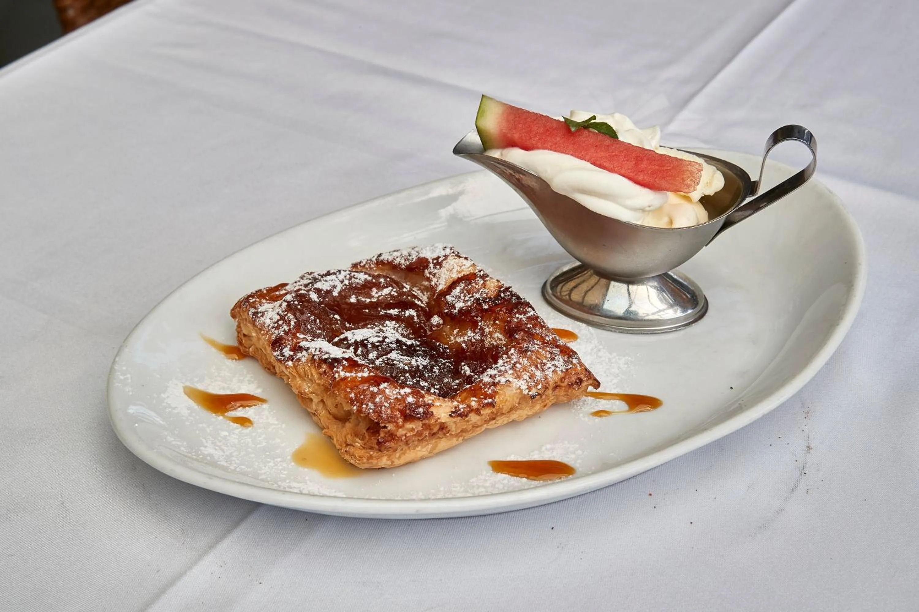 Restaurant/places to eat in Parkhotel Schwert