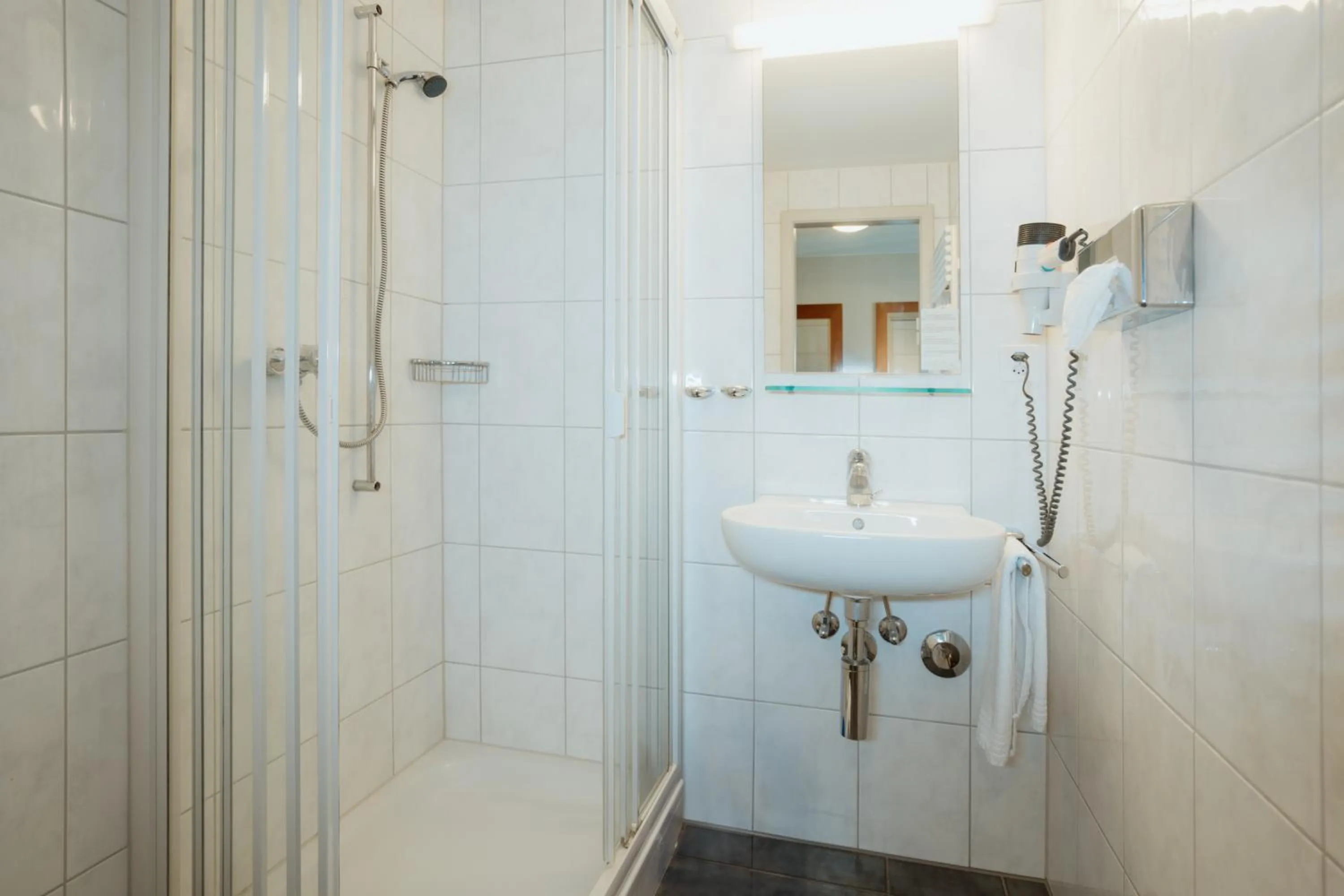 Shower in Parkhotel Schwert