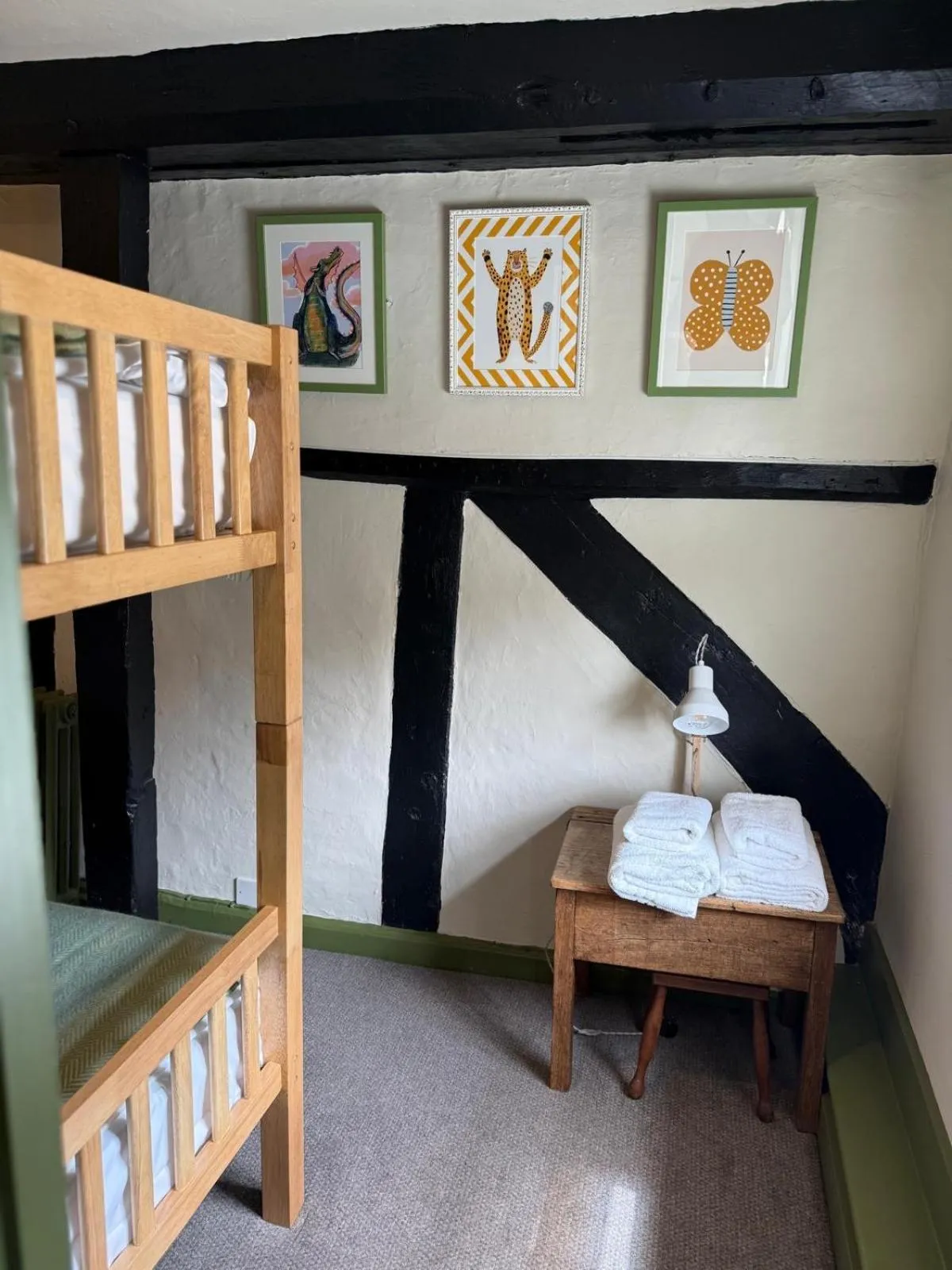 Bed in Bel and The Dragon-Odiham