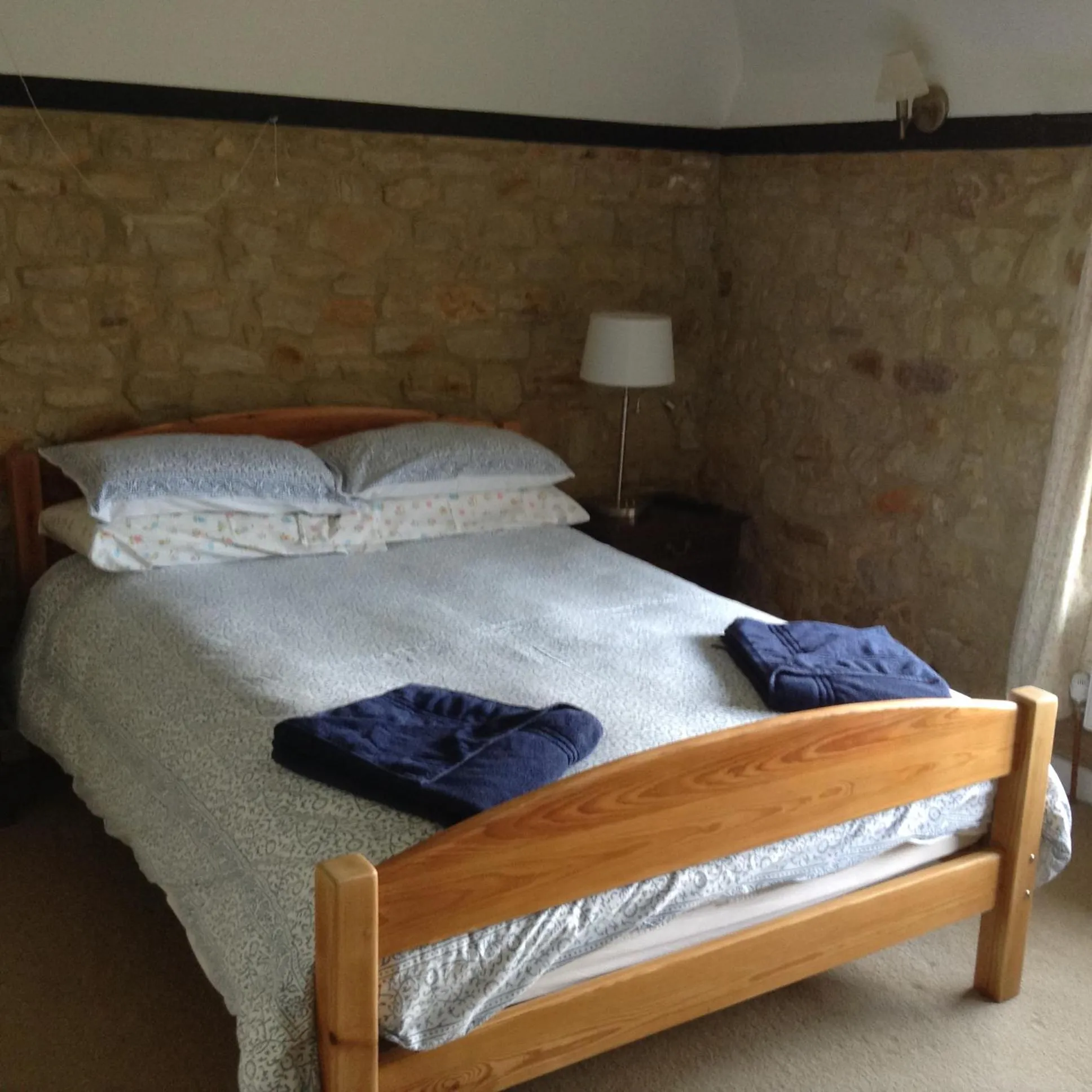 Bedroom, Bed in Ockhams Farm Guest House