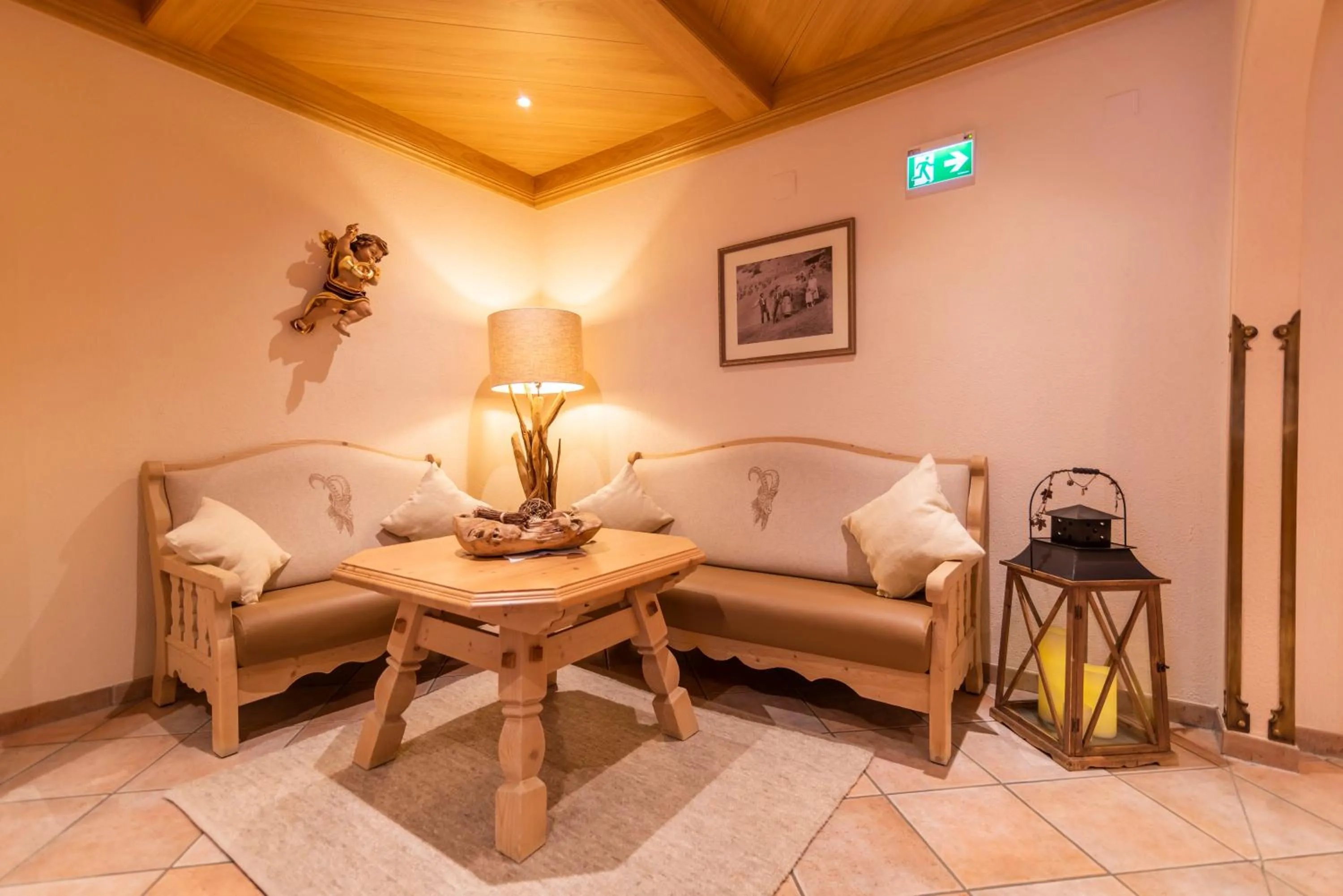 Lobby or reception in Hotel Garni Apart TINA