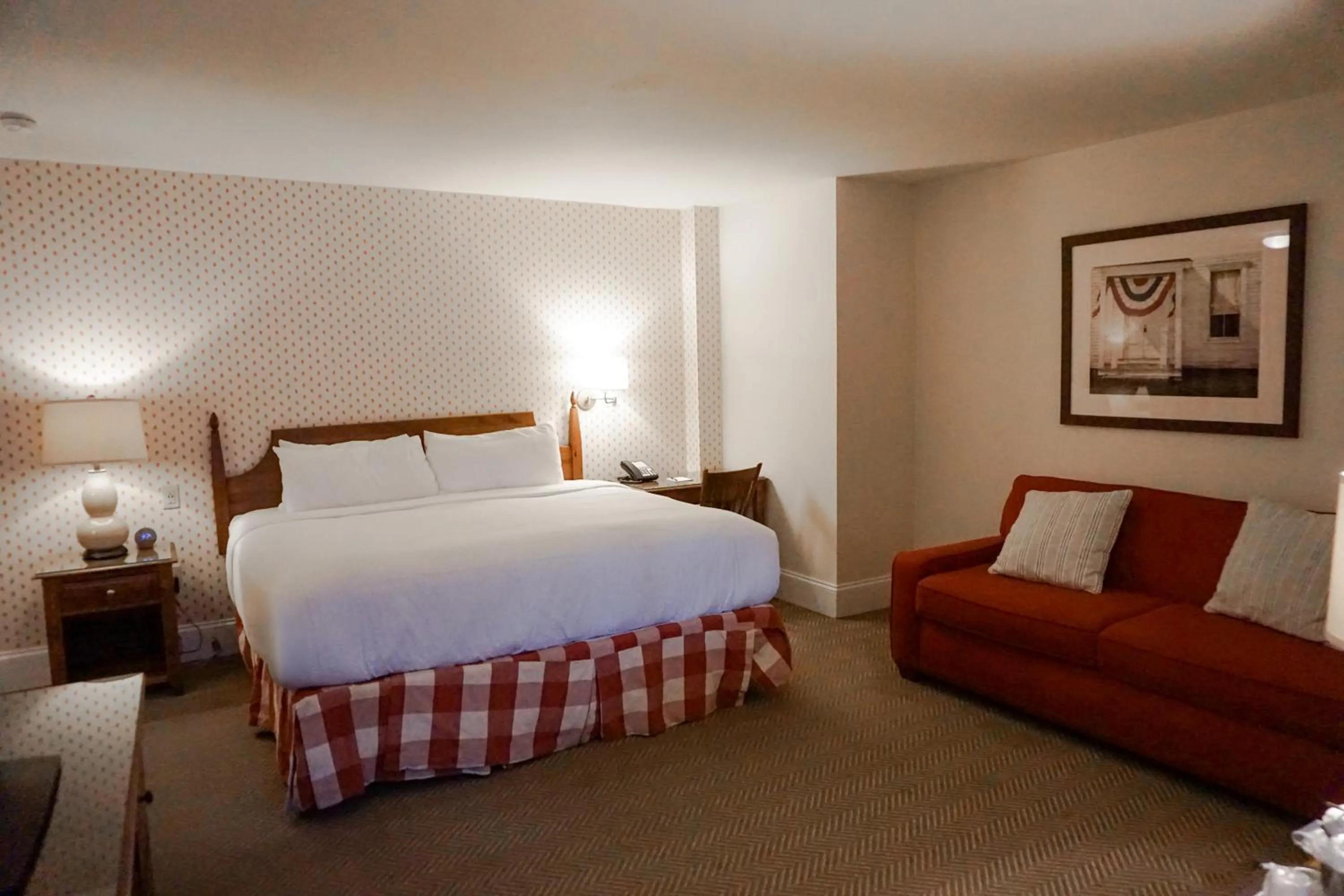 Mill Falls Standard King in Mill Falls Resort Collection at the Lake